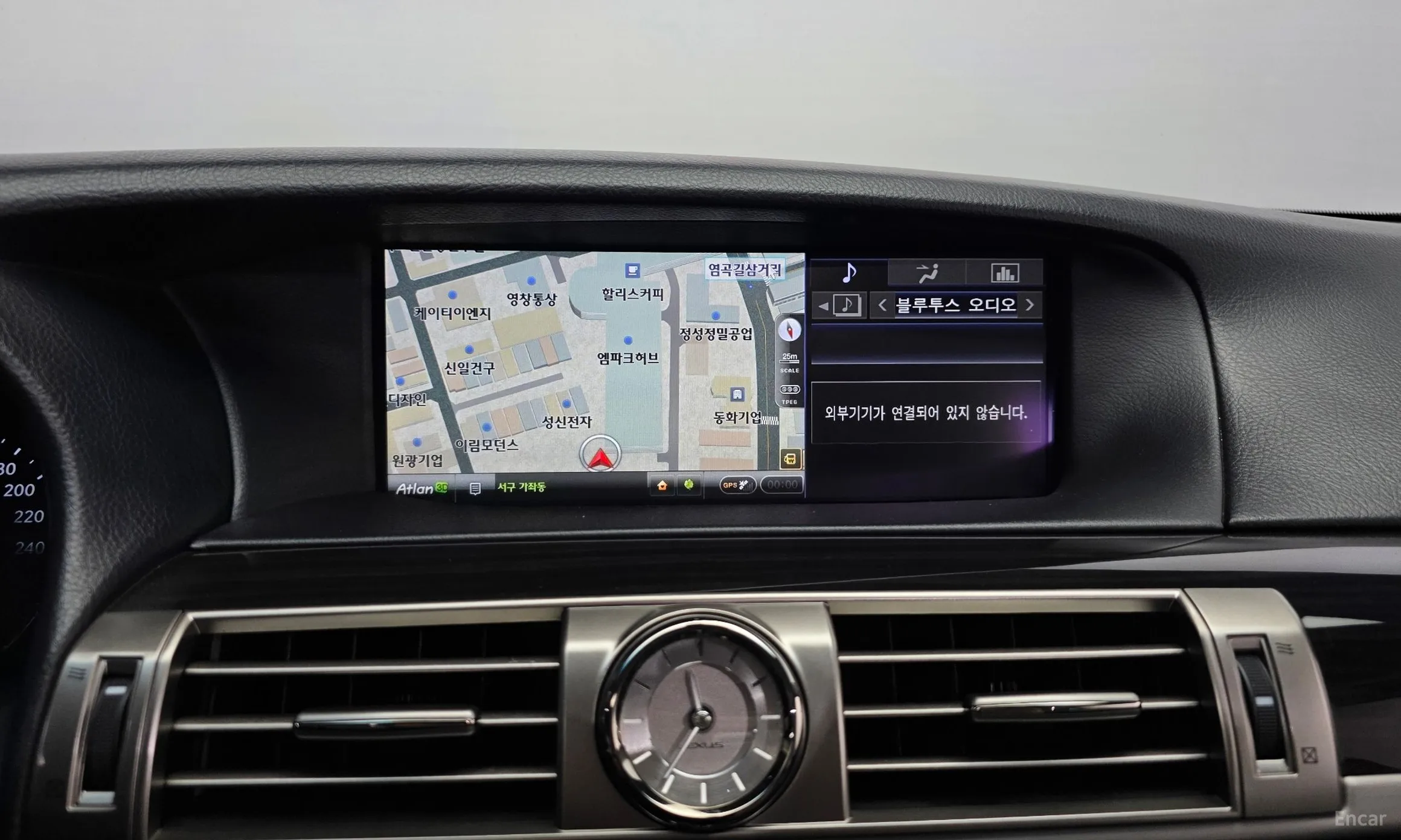 Lexus LS600hL превью 14