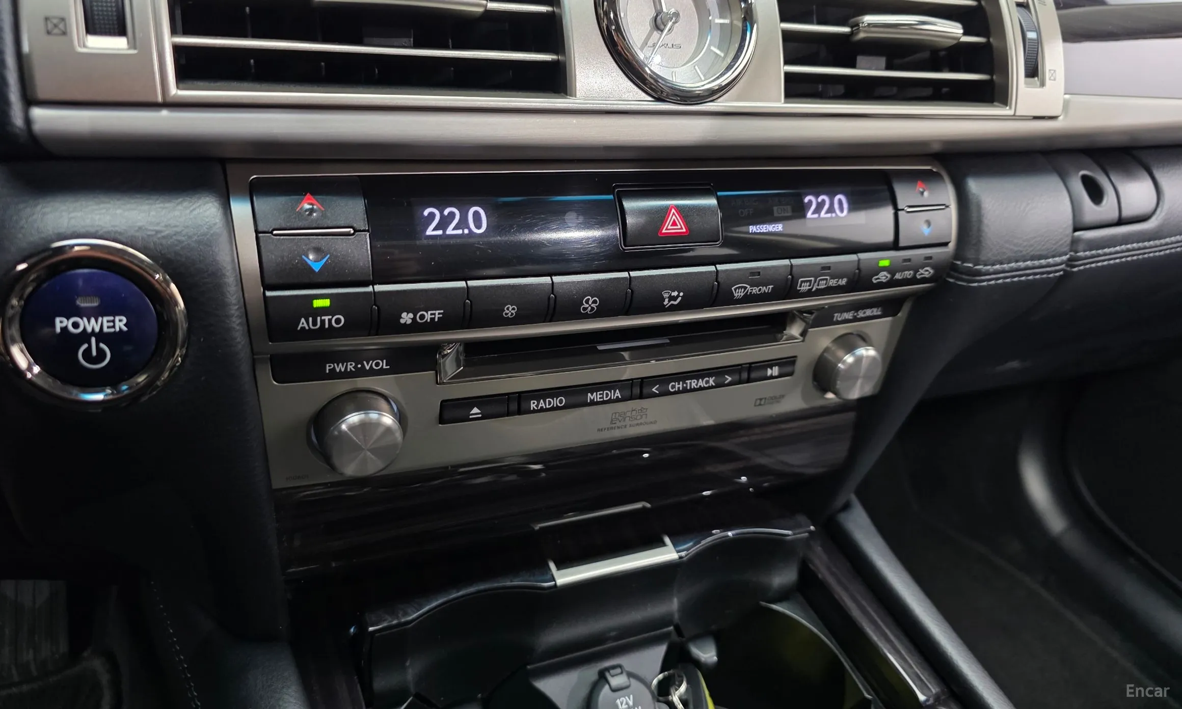 Lexus LS600hL превью 16