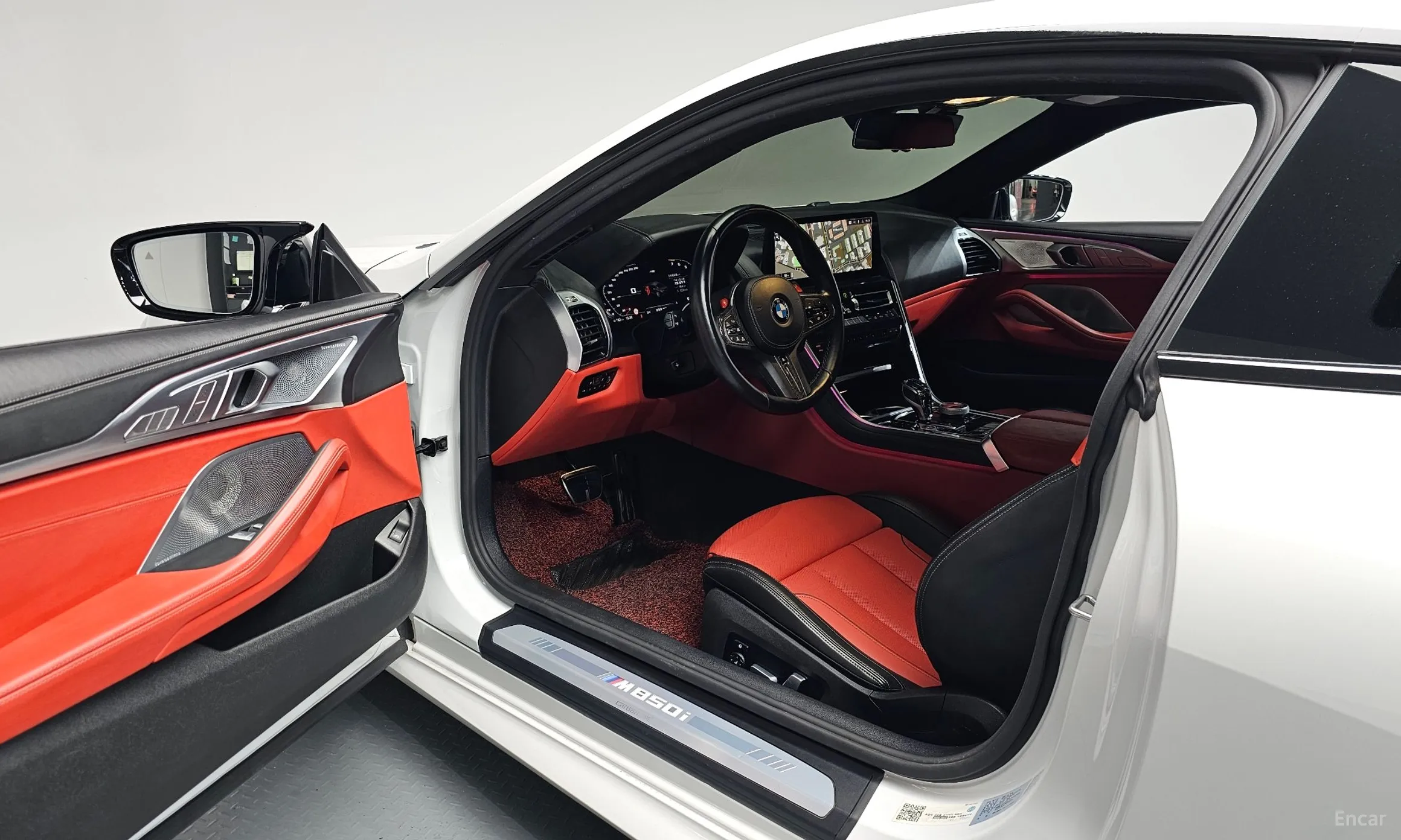BMW 8-series (G15) превью 10