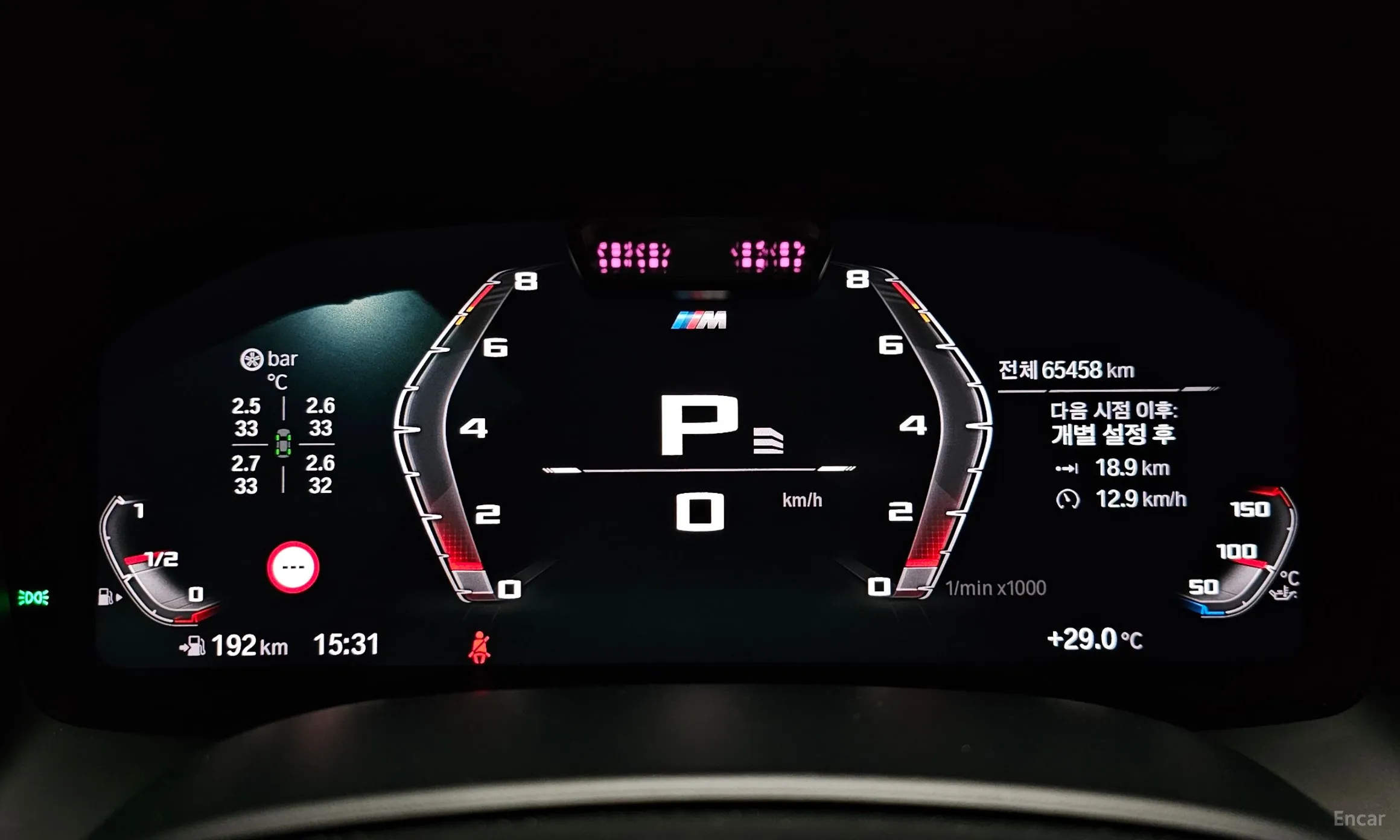 BMW 8-series (G15) превью 8