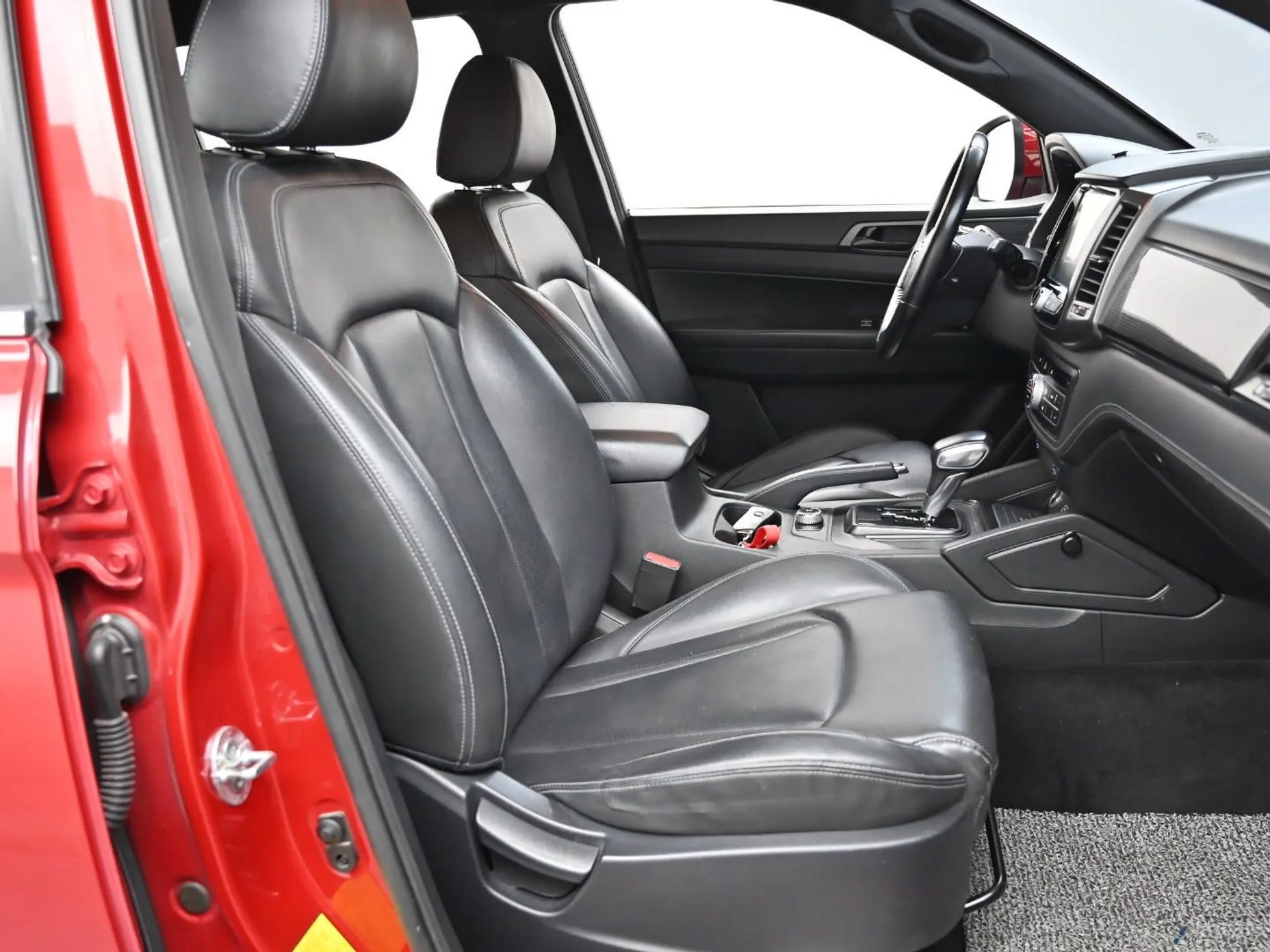 KG Mobility (SsangYong) Rexton Sports Khan превью 10
