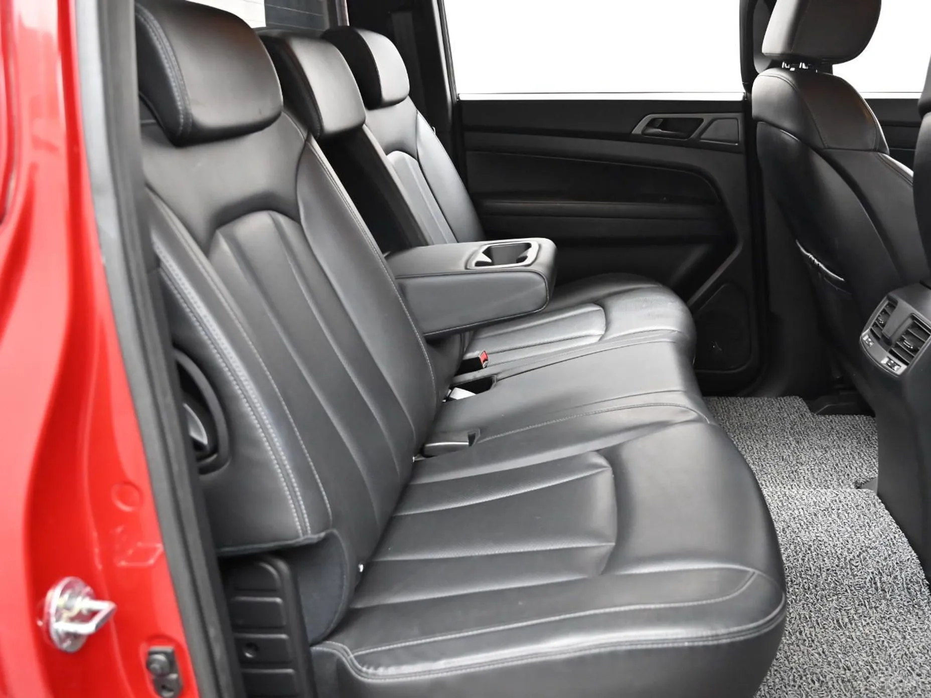 KG Mobility (SsangYong) Rexton Sports Khan превью 12