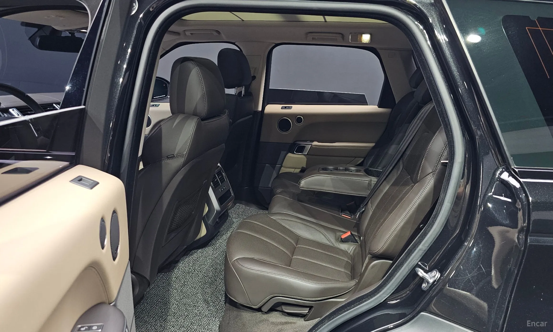 Land Rover Range Rover Sport 2nd Generation превью 12