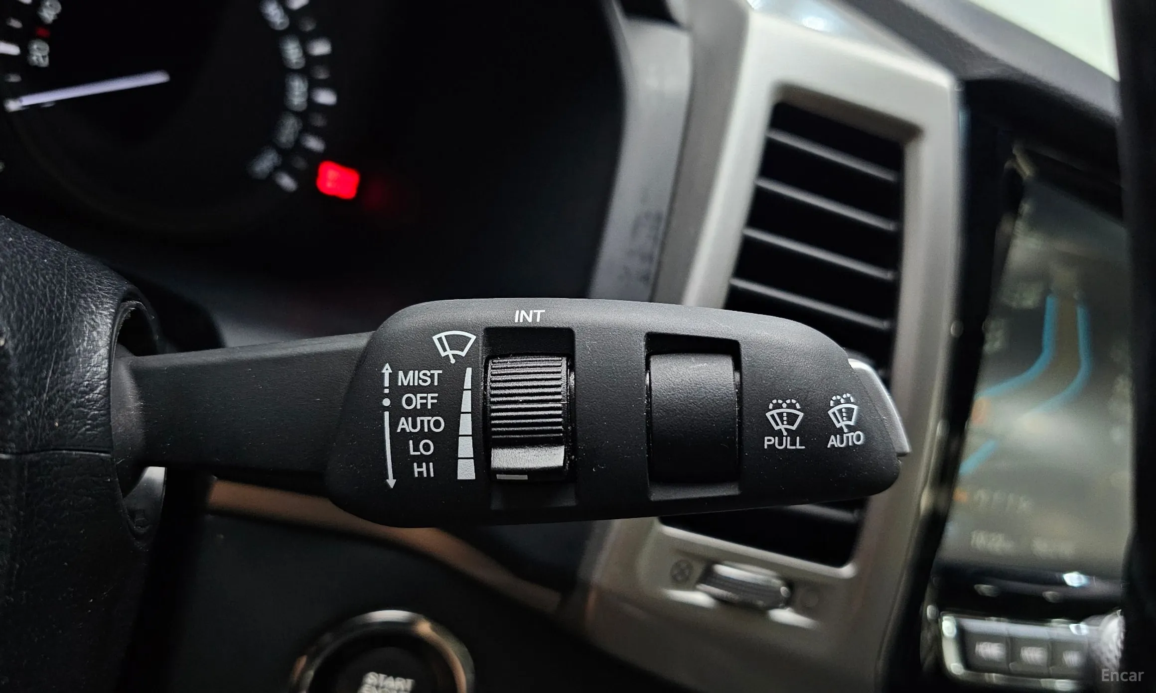 KG Mobility (SsangYong) Rexton Sports превью 18