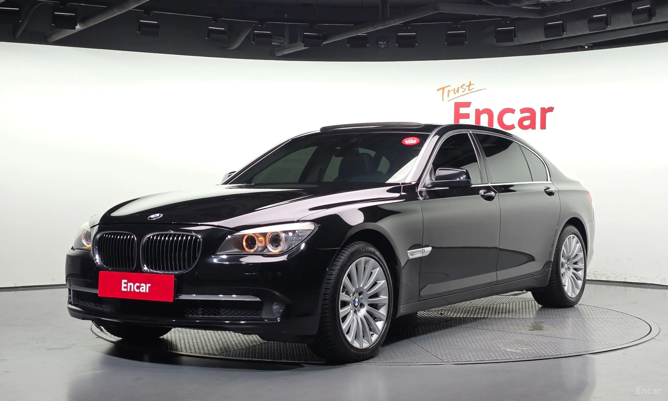 BMW 7 Series (F01)