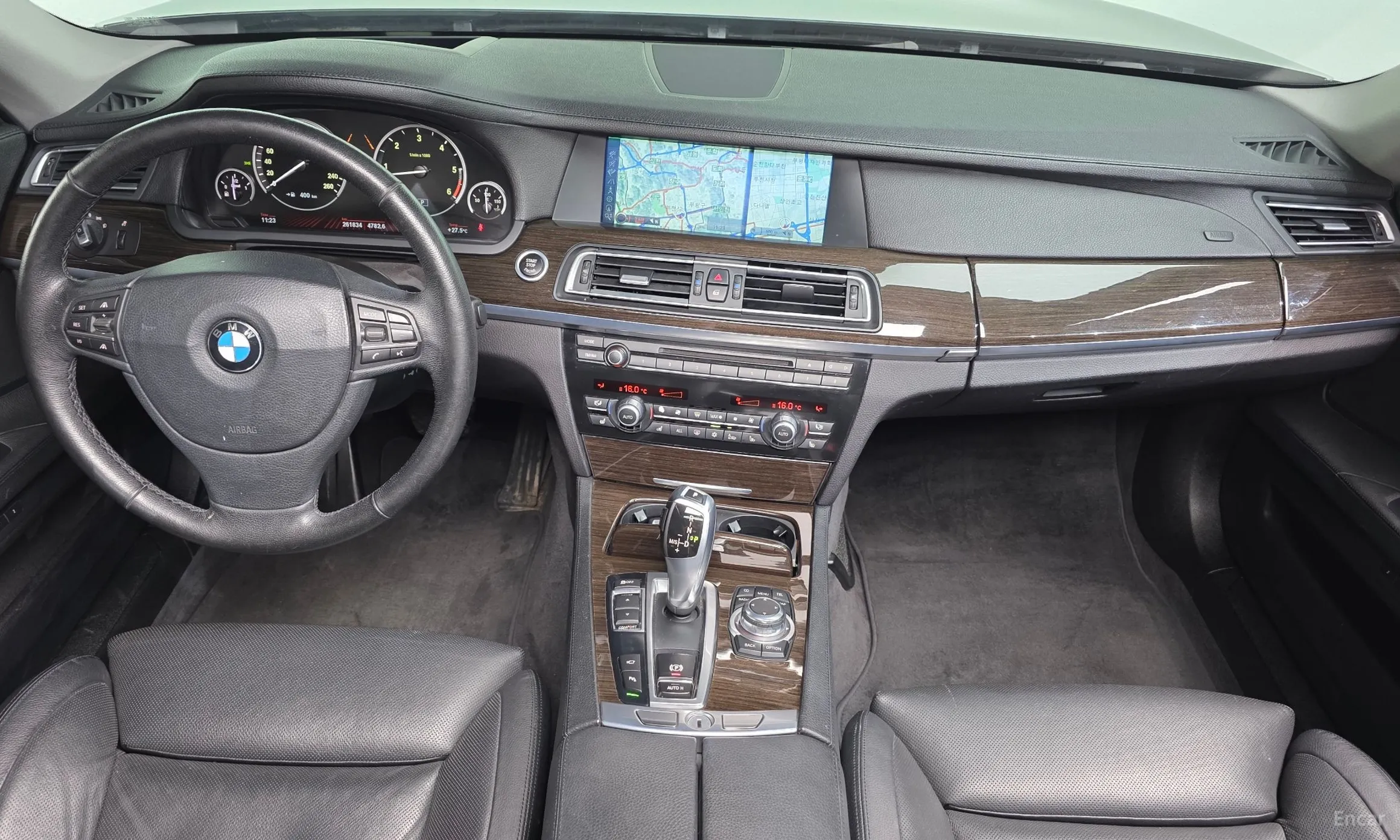BMW 7 Series (F01) превью 7