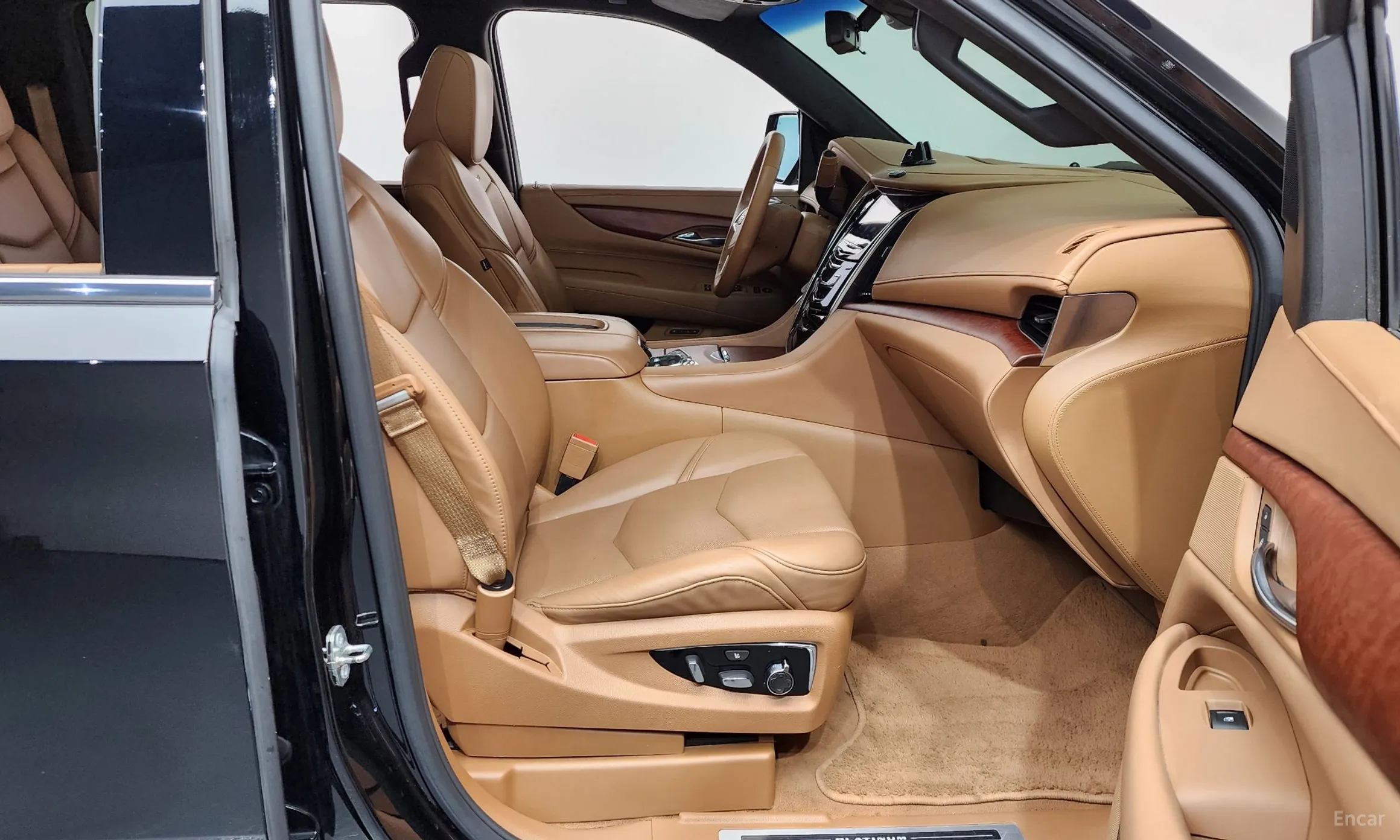 Cadillac Escalade превью 11