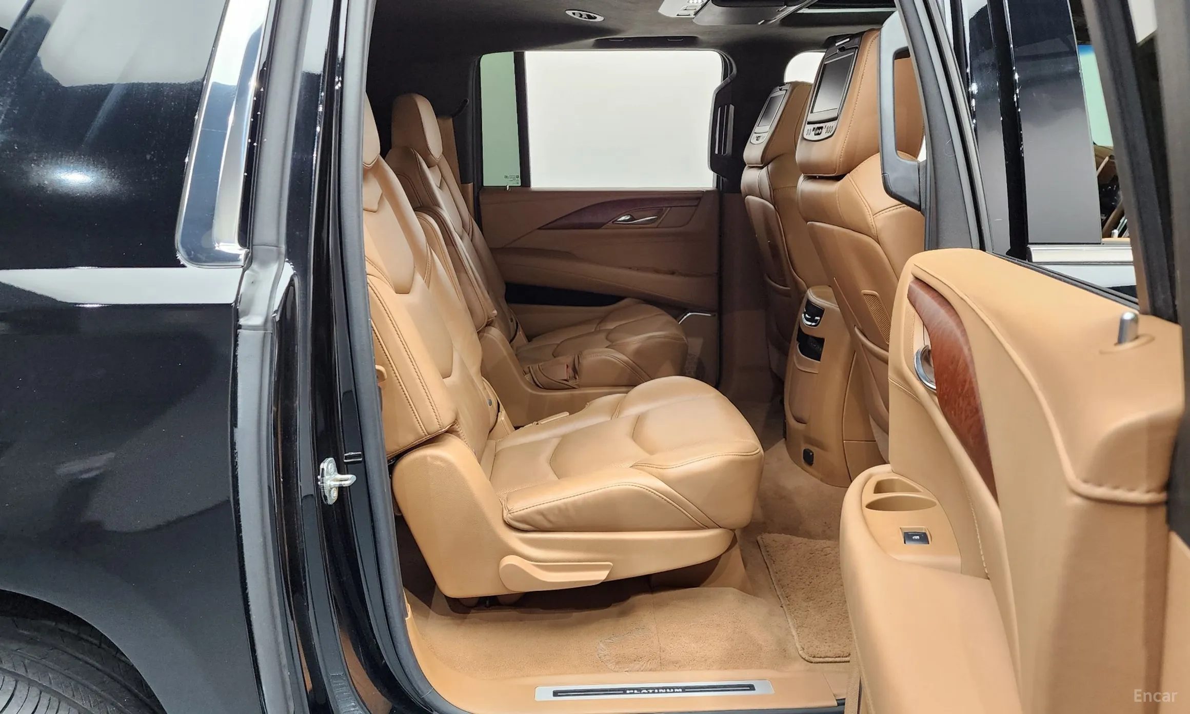 Cadillac Escalade превью 12