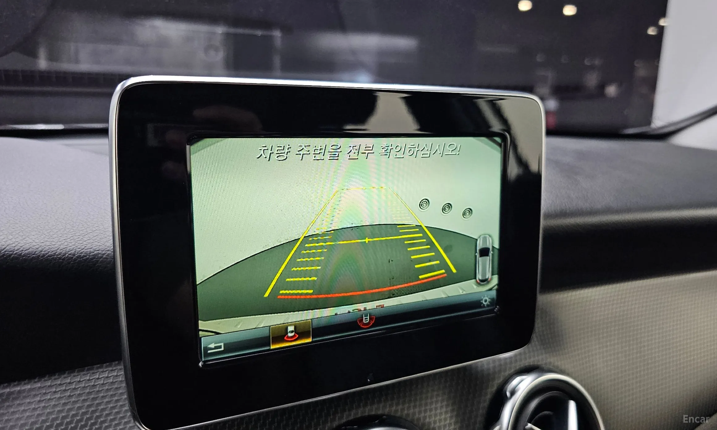 Mercedes Benz GLA-Class X156 превью 15