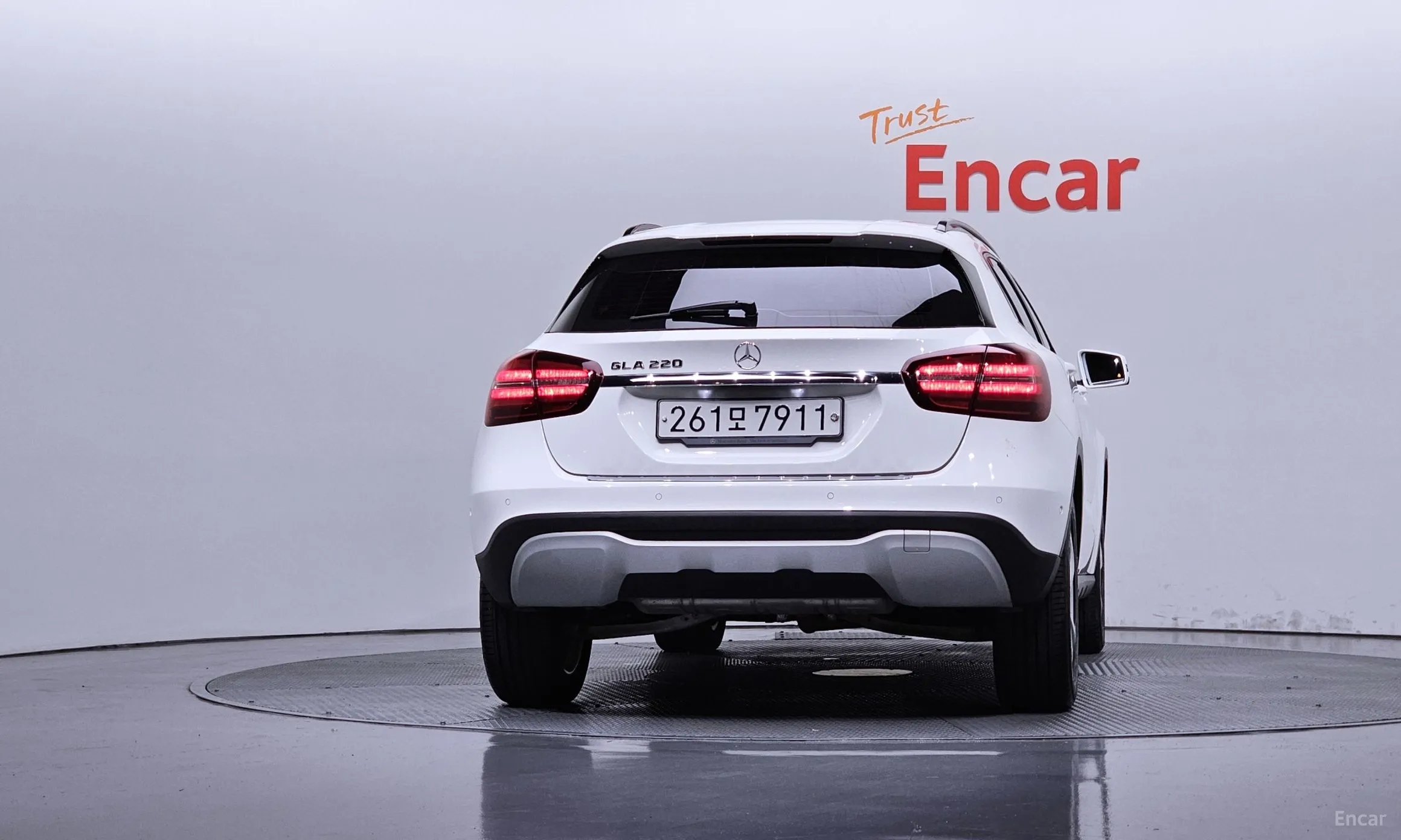 Mercedes Benz GLA-Class X156 превью 4