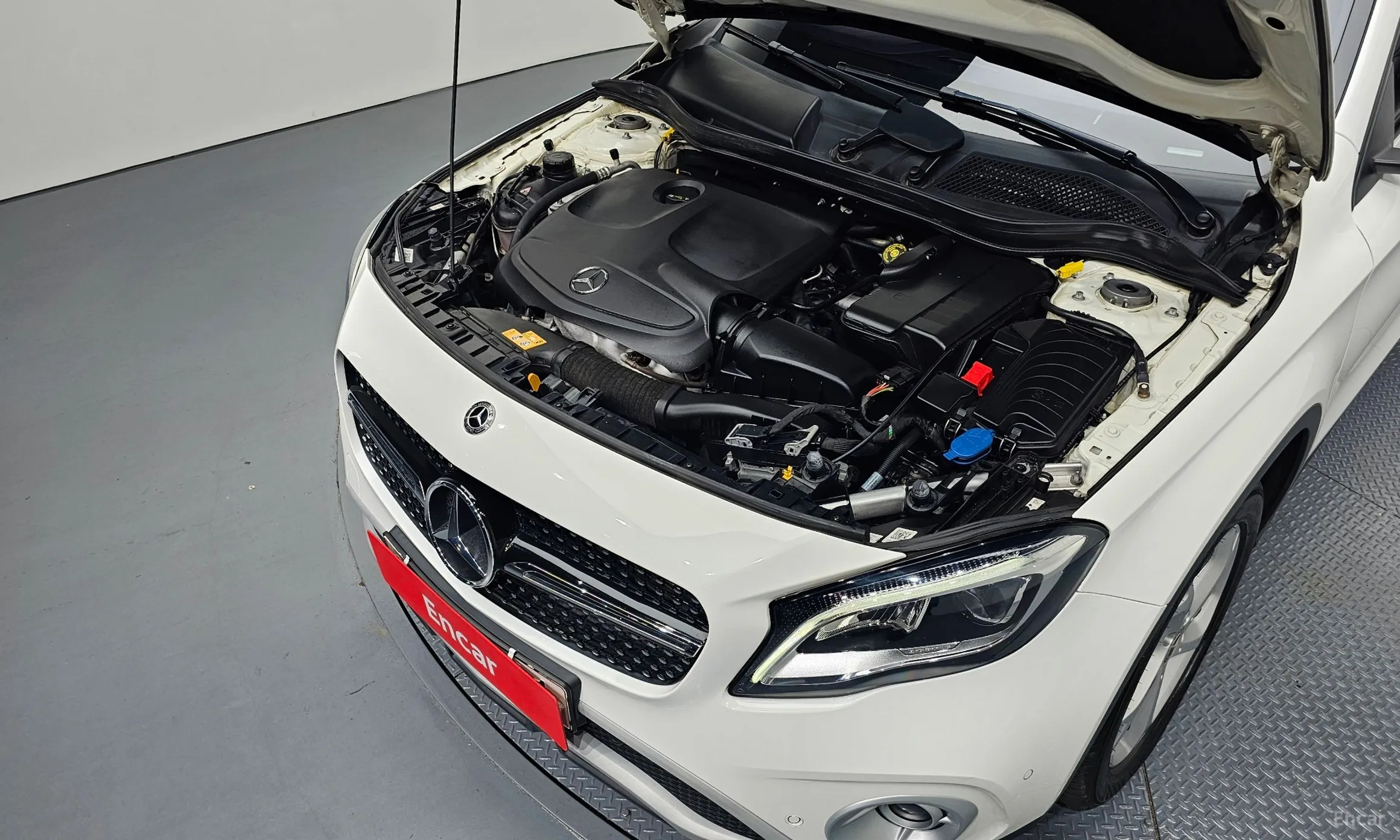 Mercedes Benz GLA-Class X156 превью 6