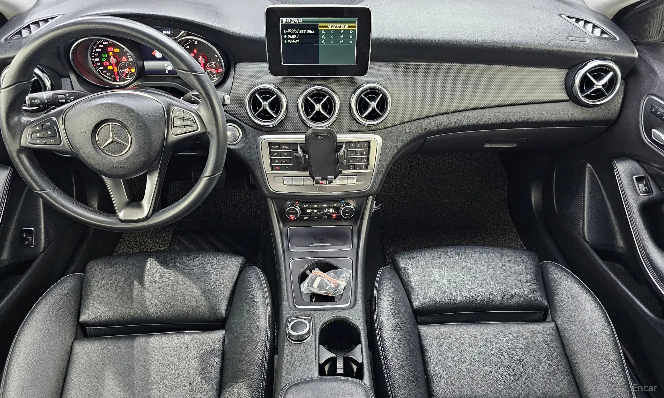 Mercedes Benz GLA-Class X156 превью 7