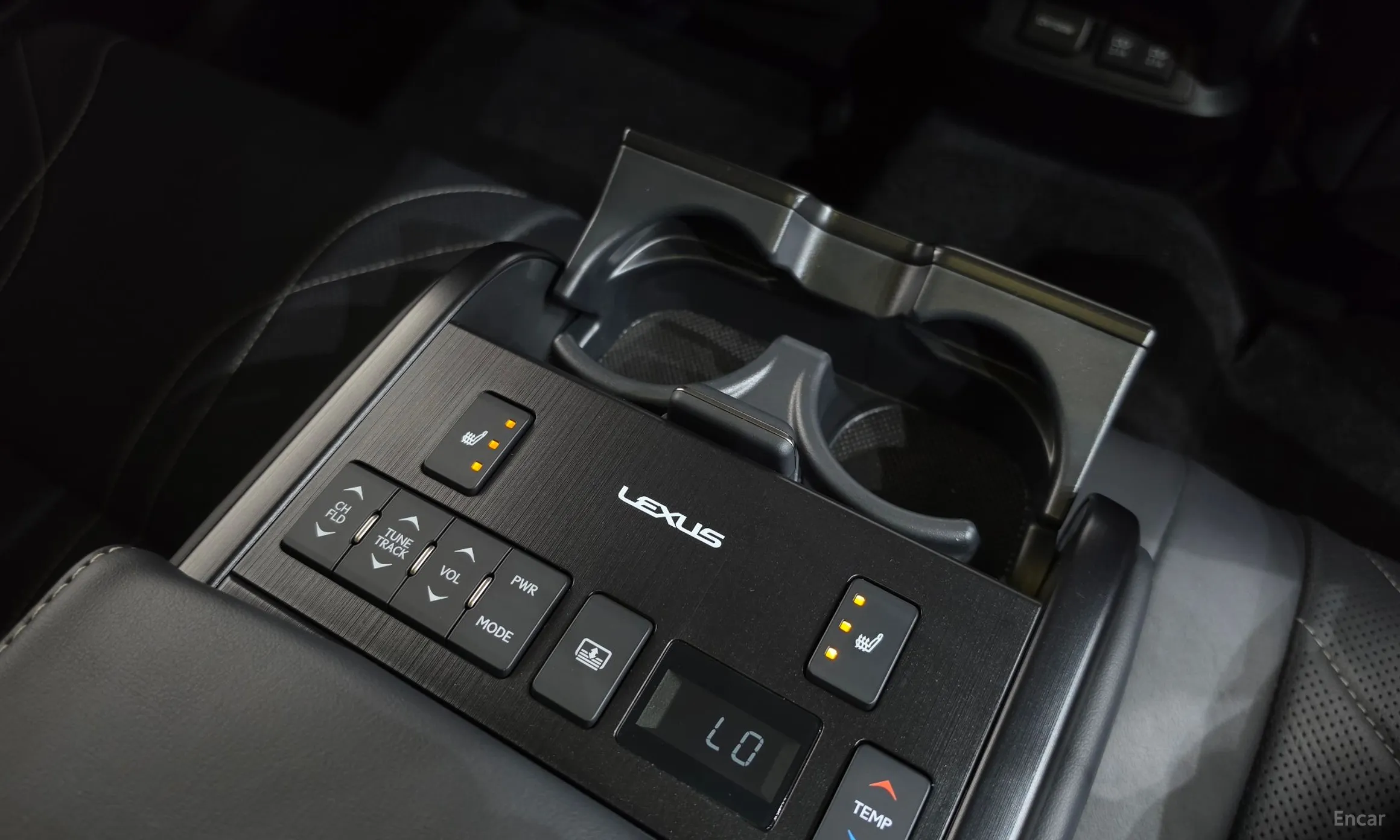 Lexus ES300h 7th Generation превью 19