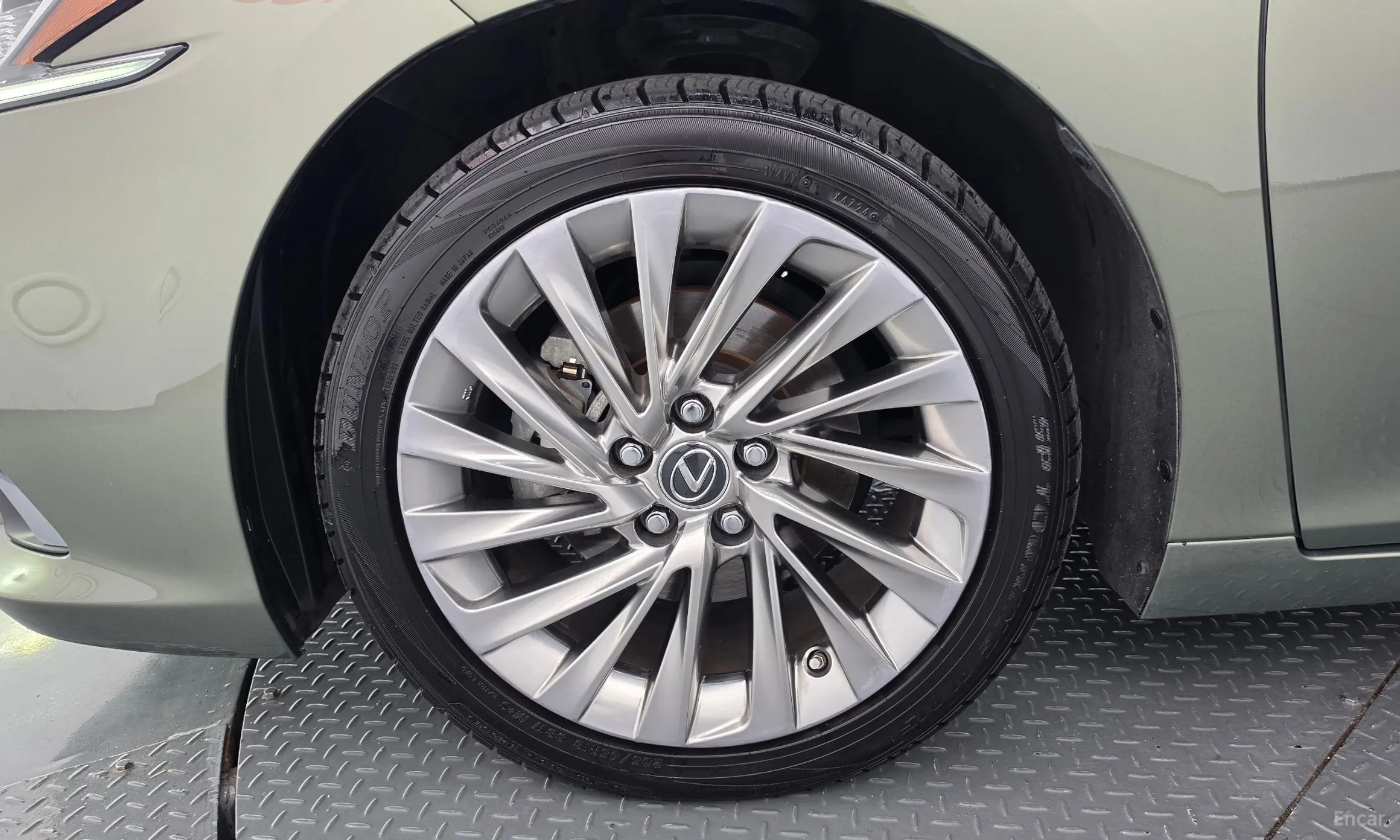 Lexus ES300h 7th Generation превью 5