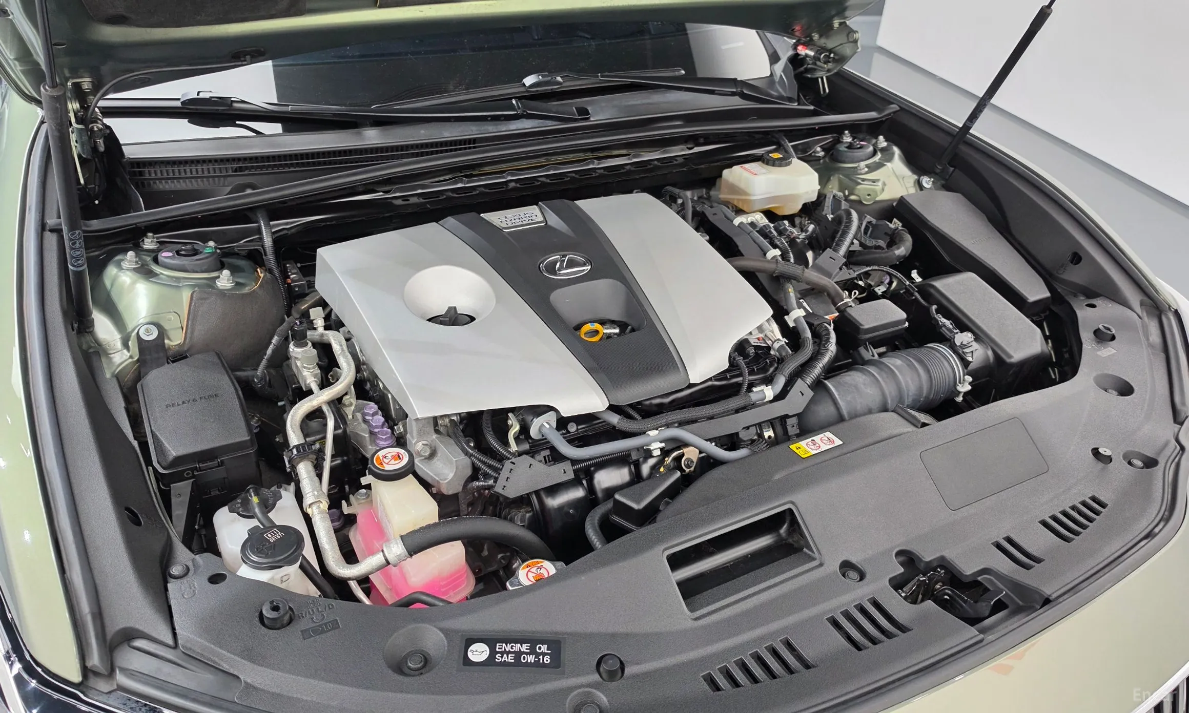 Lexus ES300h 7th Generation превью 6