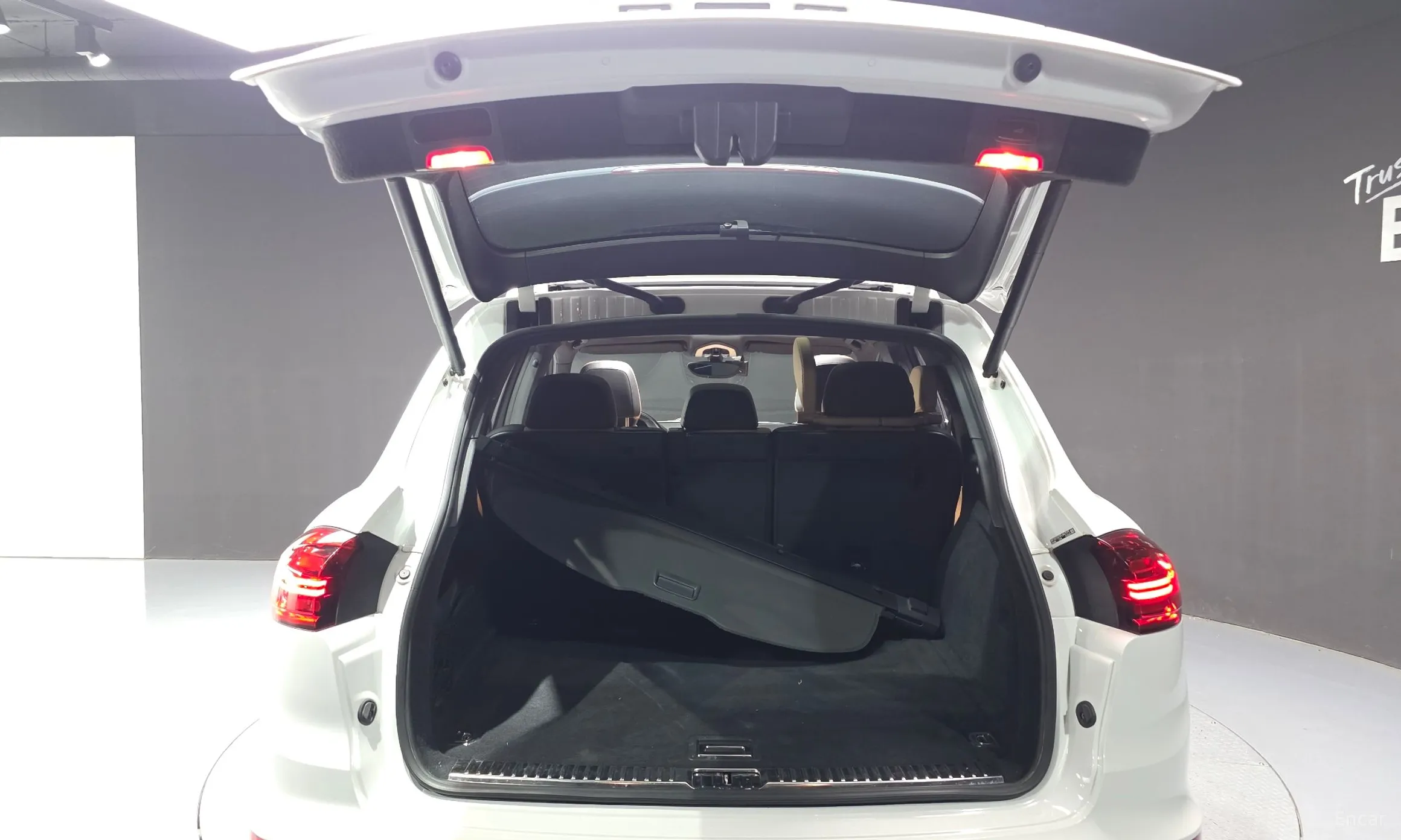 Porsche New Cayenne превью 20