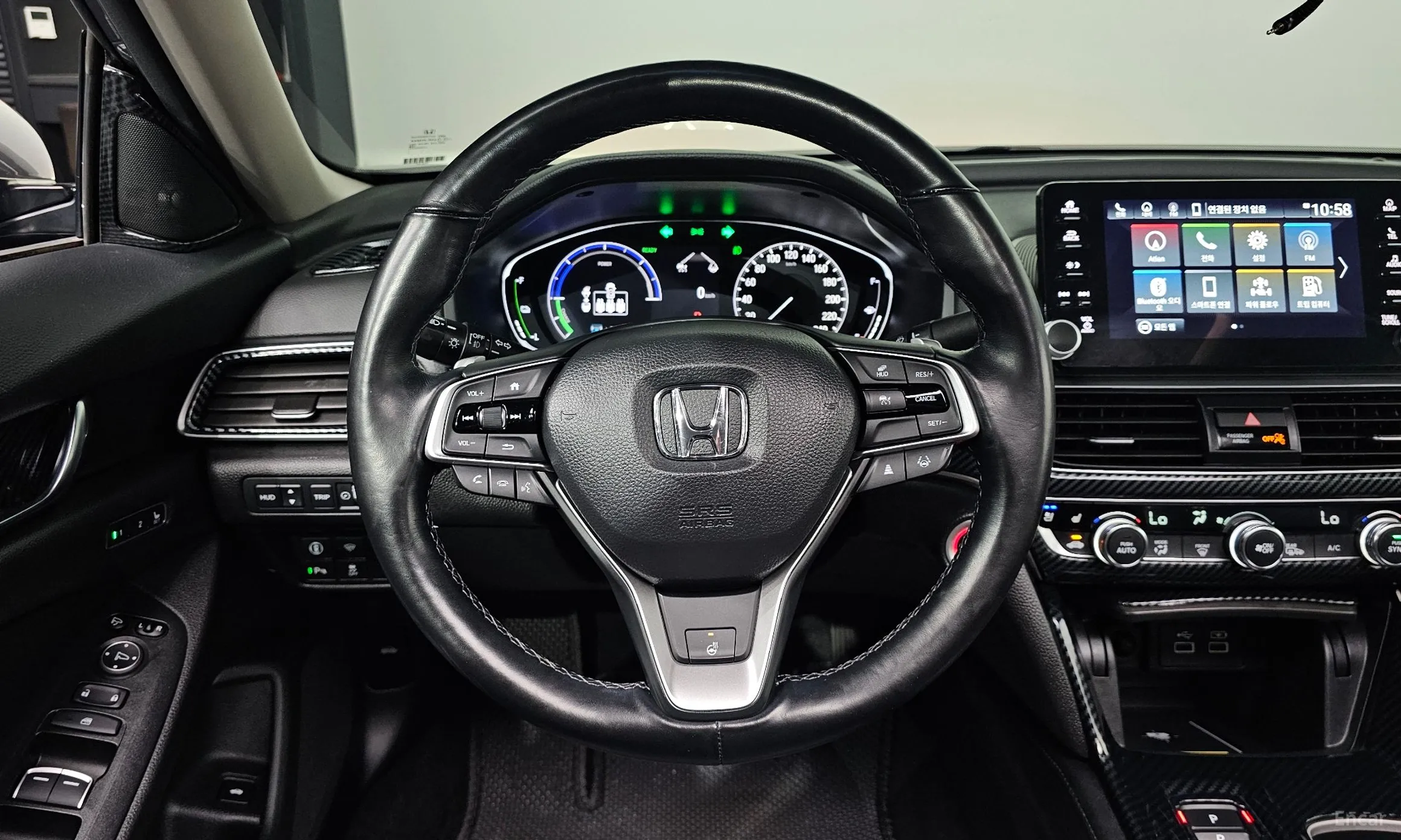 Honda Accord 10th Generation превью 12
