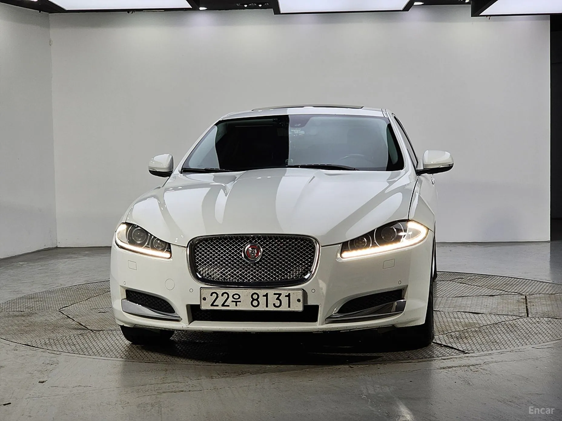 Jaguar New XF