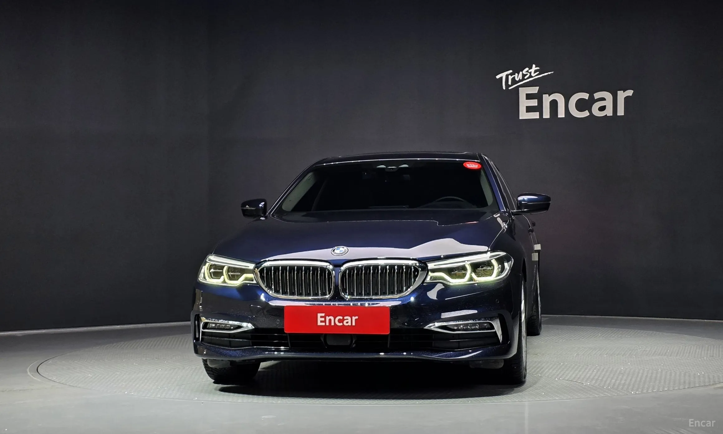 BMW 5 Series (G30) превью 3