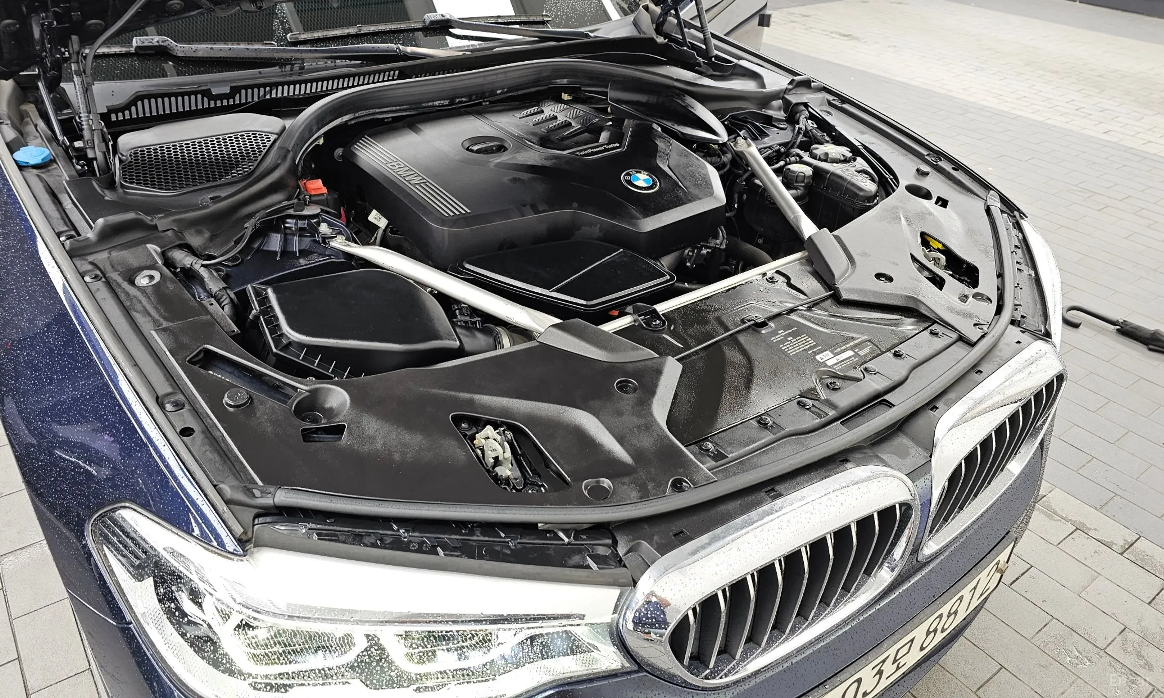 BMW 5 Series (G30) превью 6