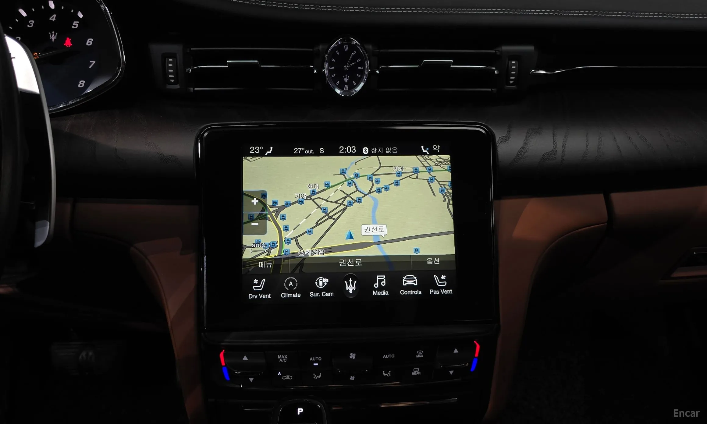 Maserati Quattroporte превью 12