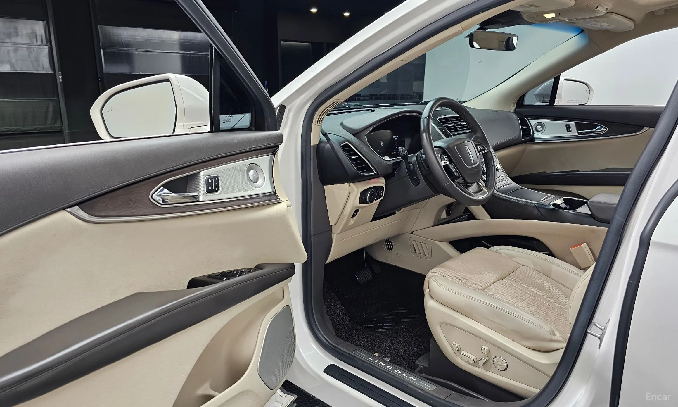 Lincoln Nautilus Gen 1 превью 10