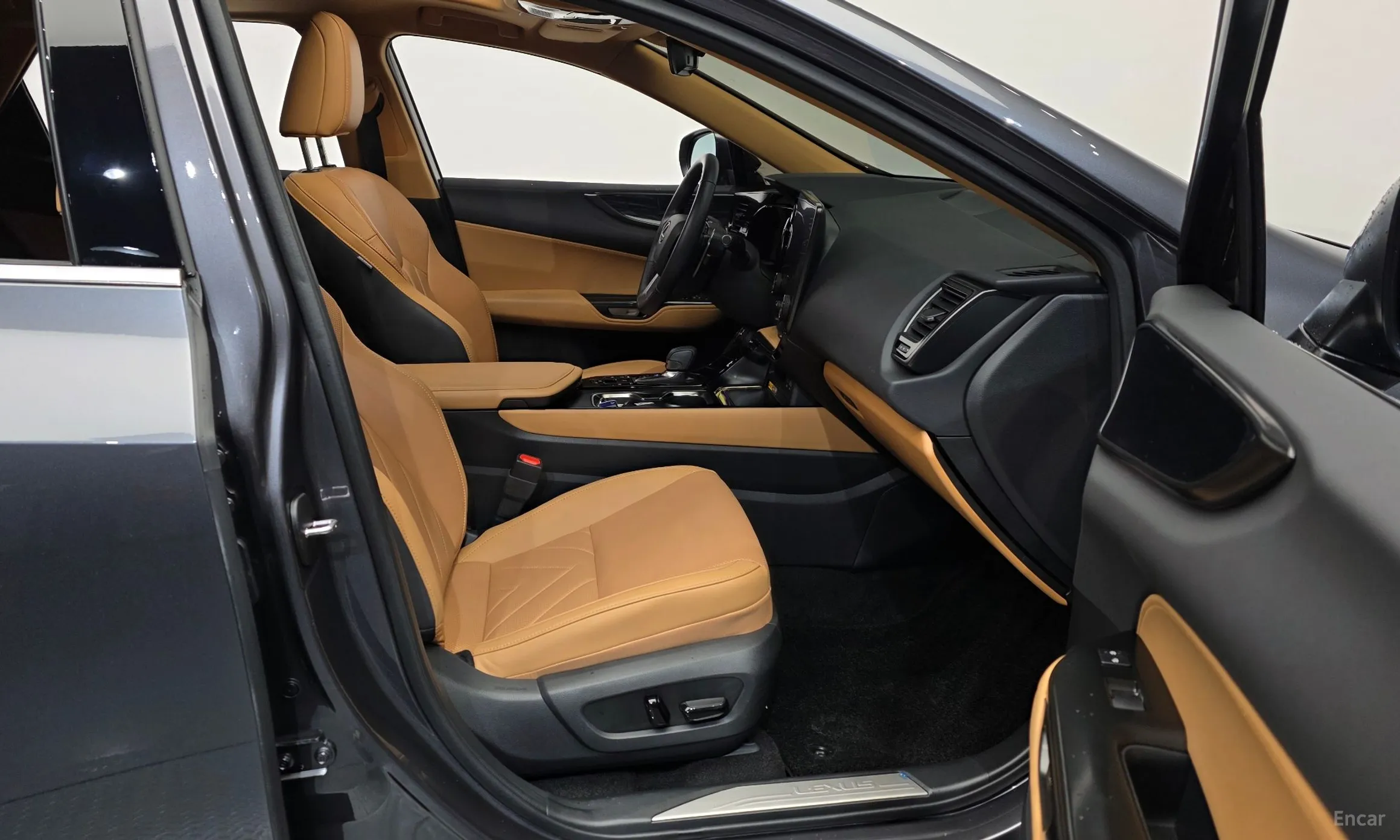Lexus NX350h Gen 2 превью 11