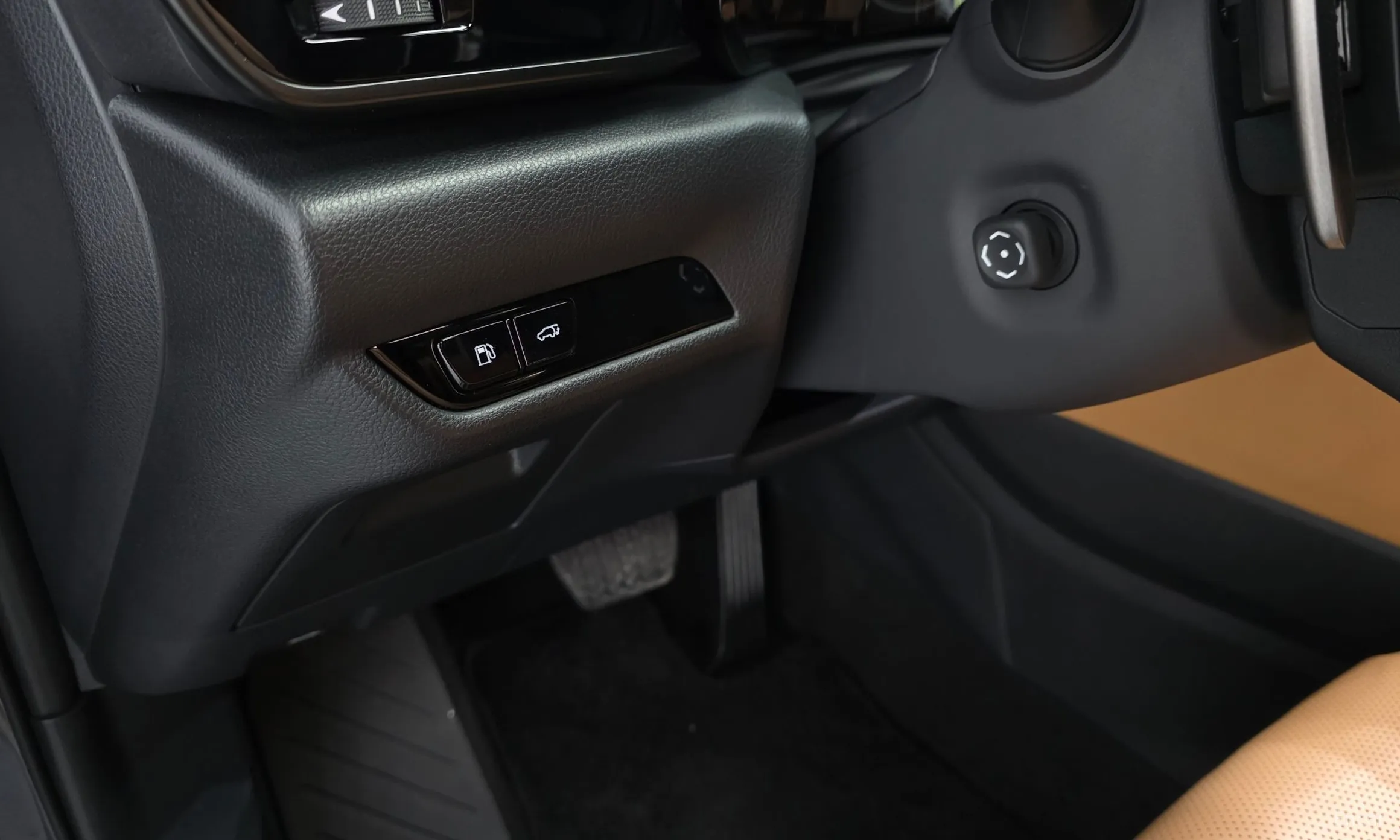 Lexus NX350h Gen 2 превью 14