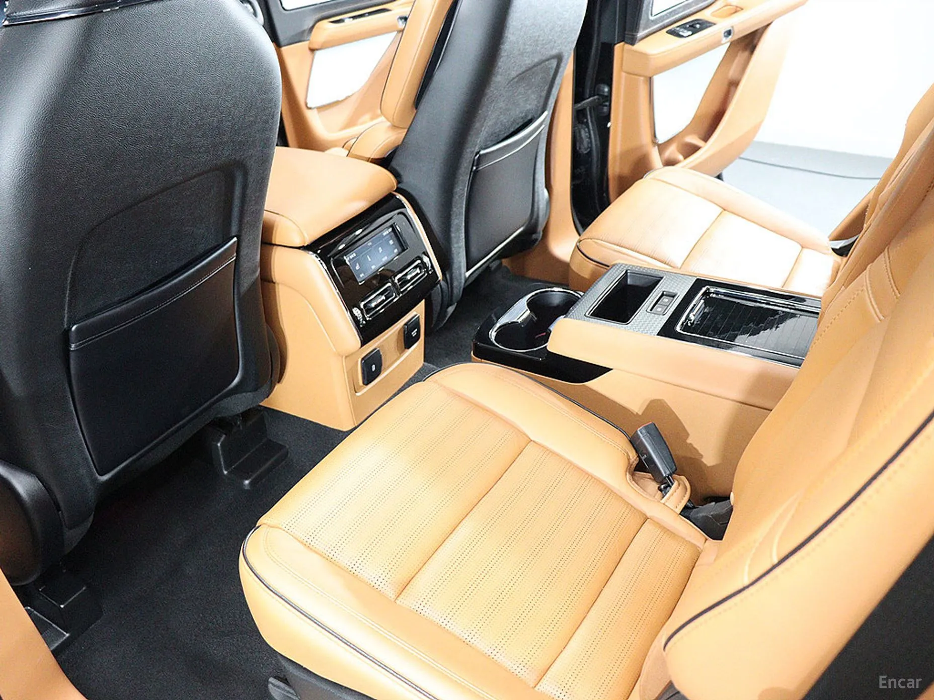Lincoln Aviator 2nd Generation превью 7