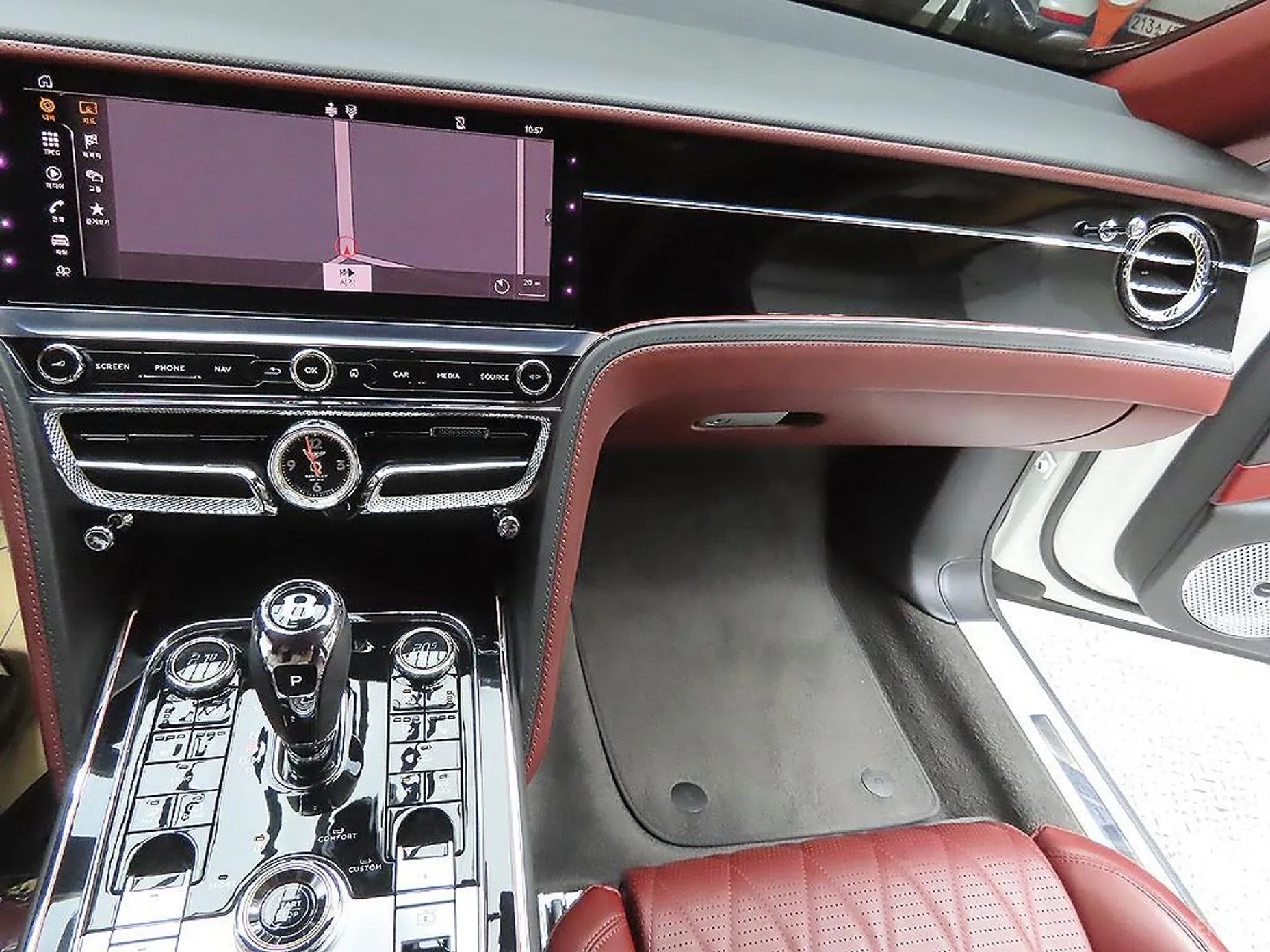 Bentley Flying Spur 3rd Generation превью 14