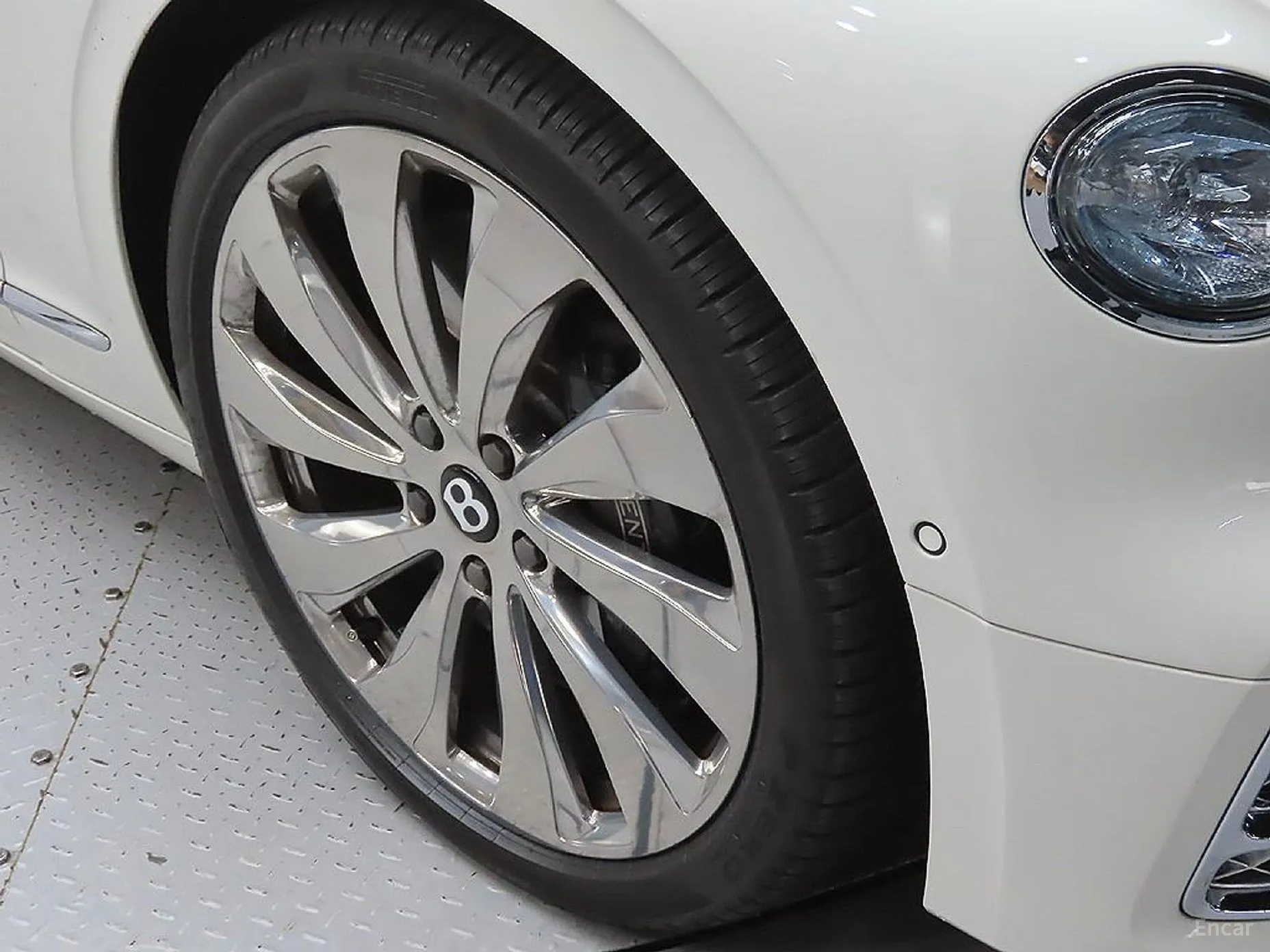 Bentley Flying Spur 3rd Generation превью 5