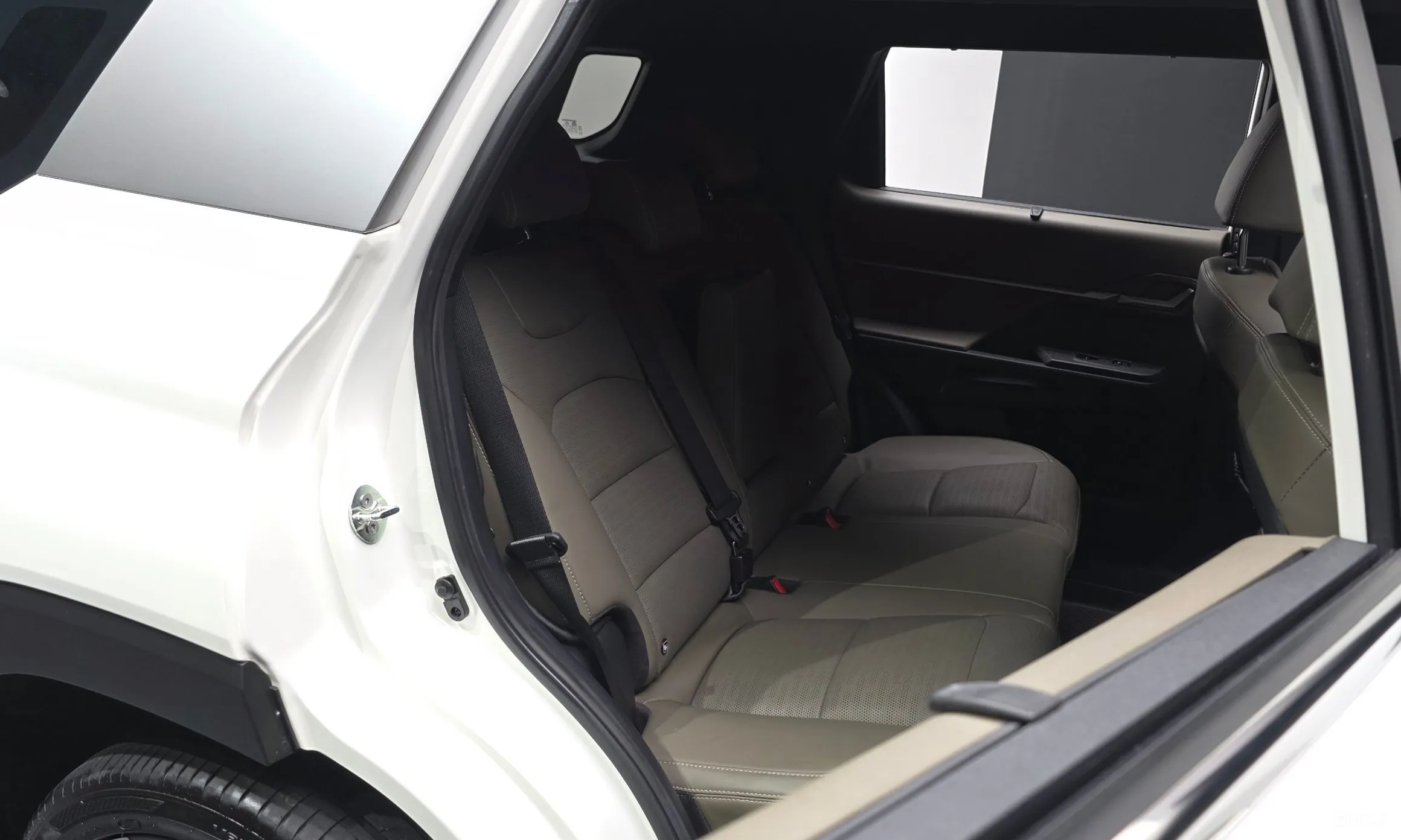 KG Mobility (SsangYong) Torres превью 12