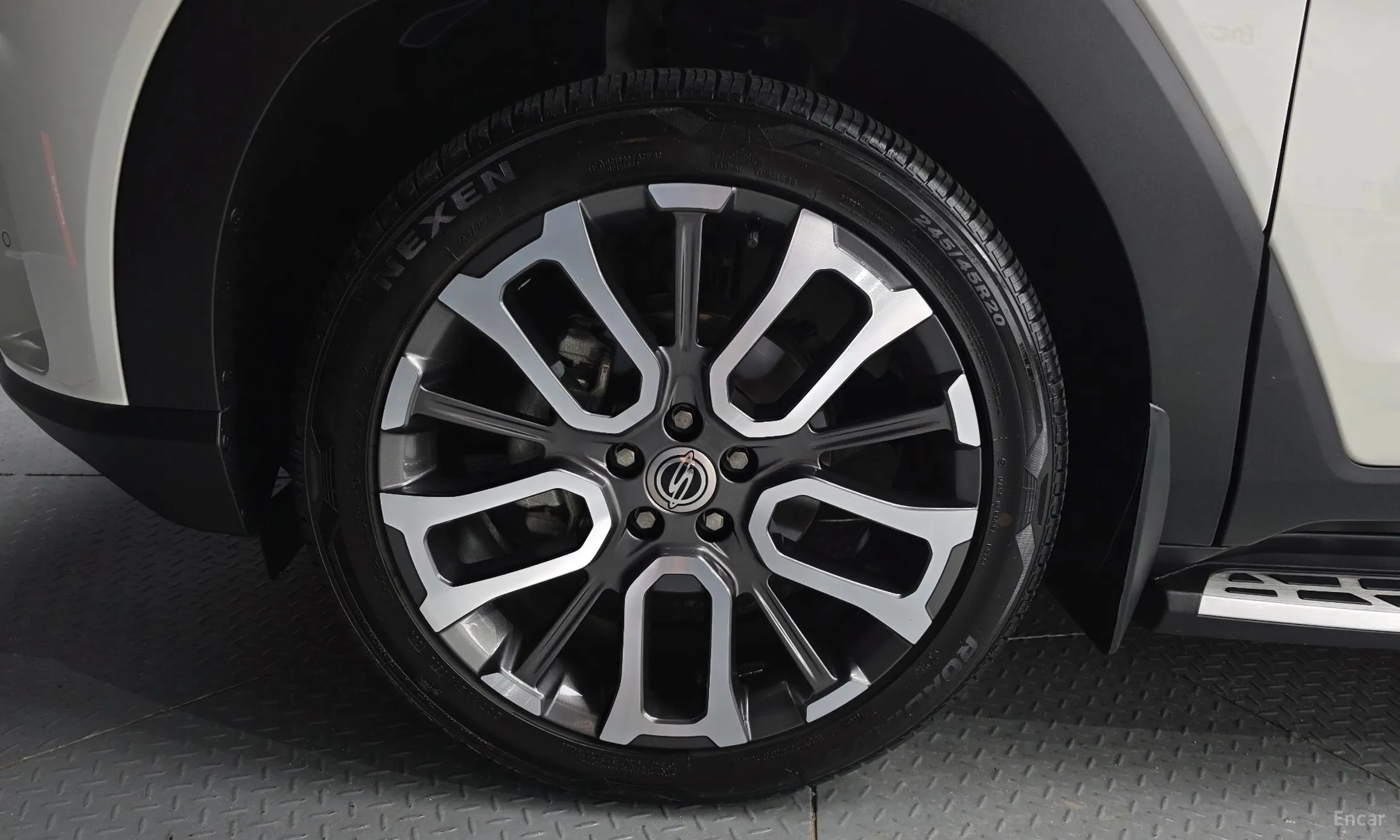 KG Mobility (SsangYong) Torres превью 5