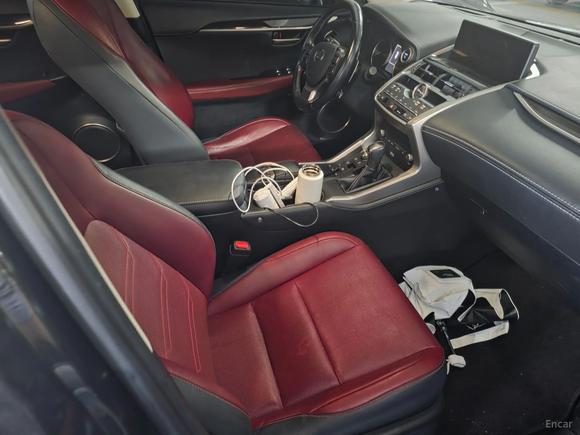 Lexus NX300h превью 3