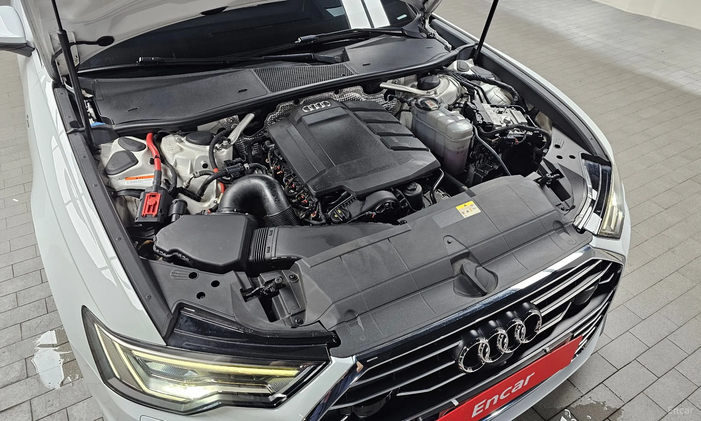 Audi A6 (C8) превью 6