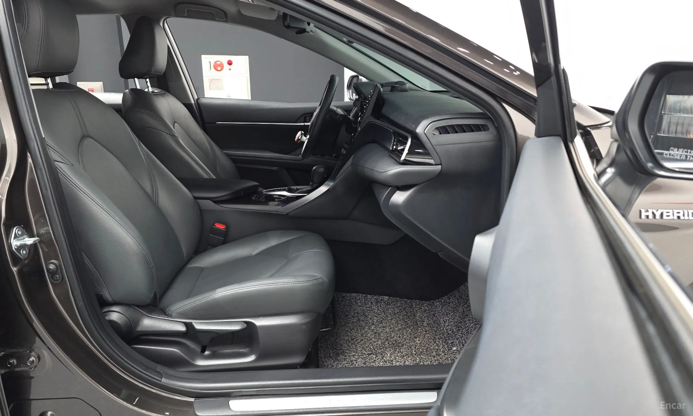 Toyota Camry (XV70) превью 11