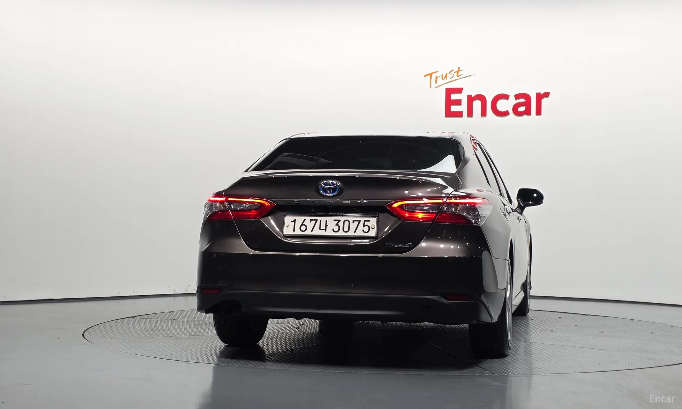 Toyota Camry (XV70) превью 4