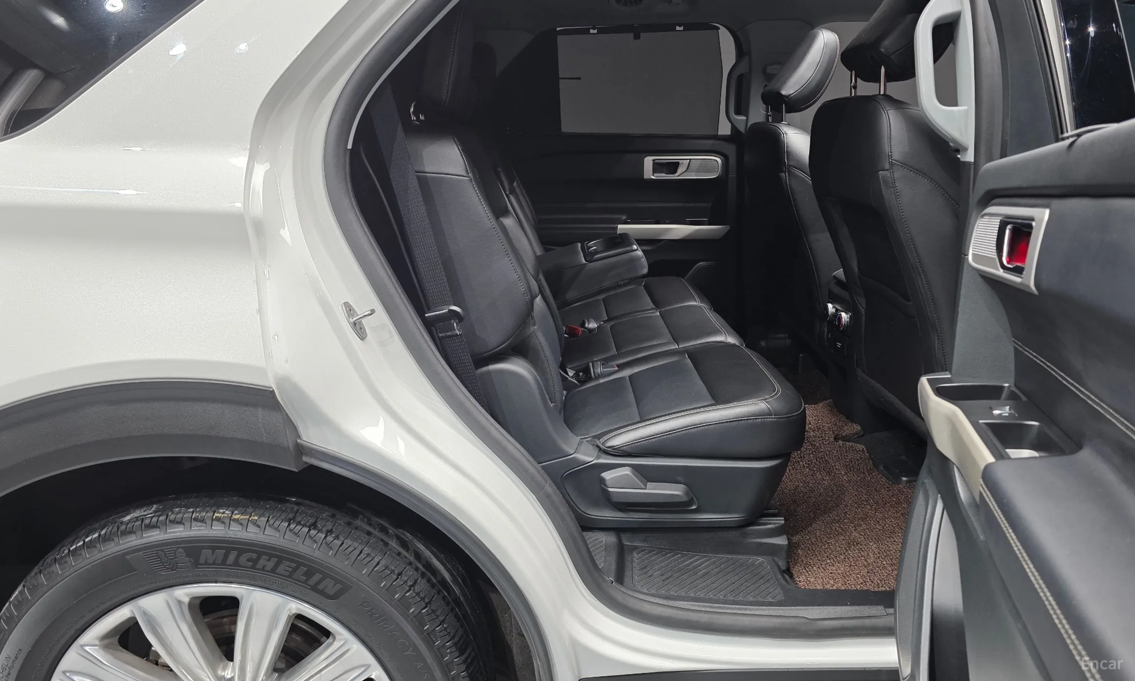 Ford Explorer 6th Generation превью 11