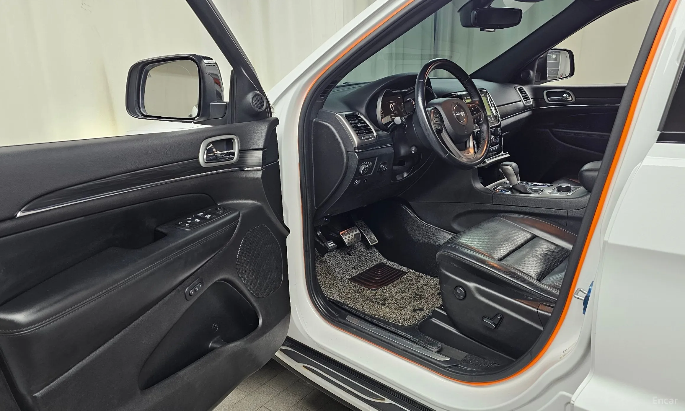 Jeep Grand Cherokee превью 10