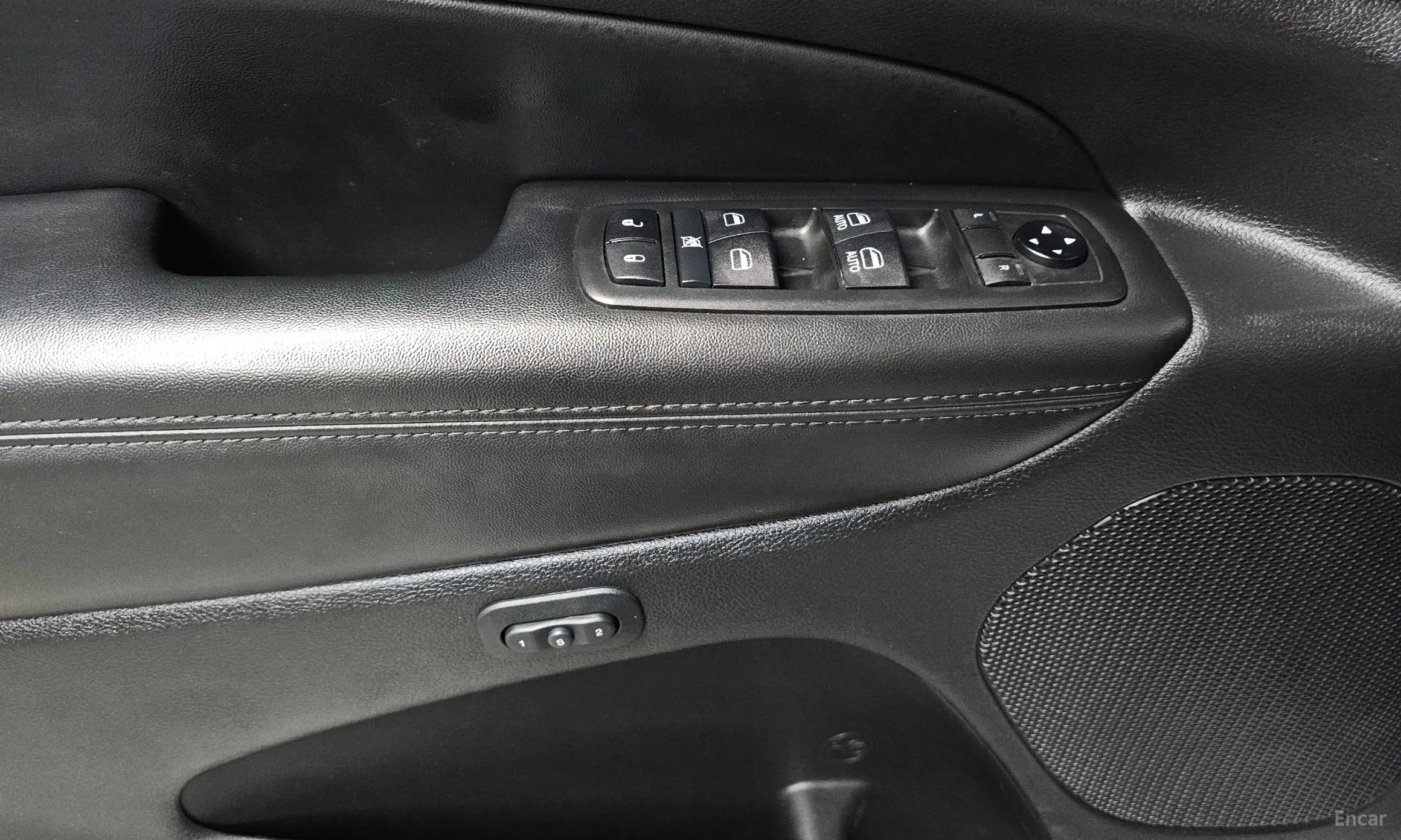 Jeep Grand Cherokee превью 20