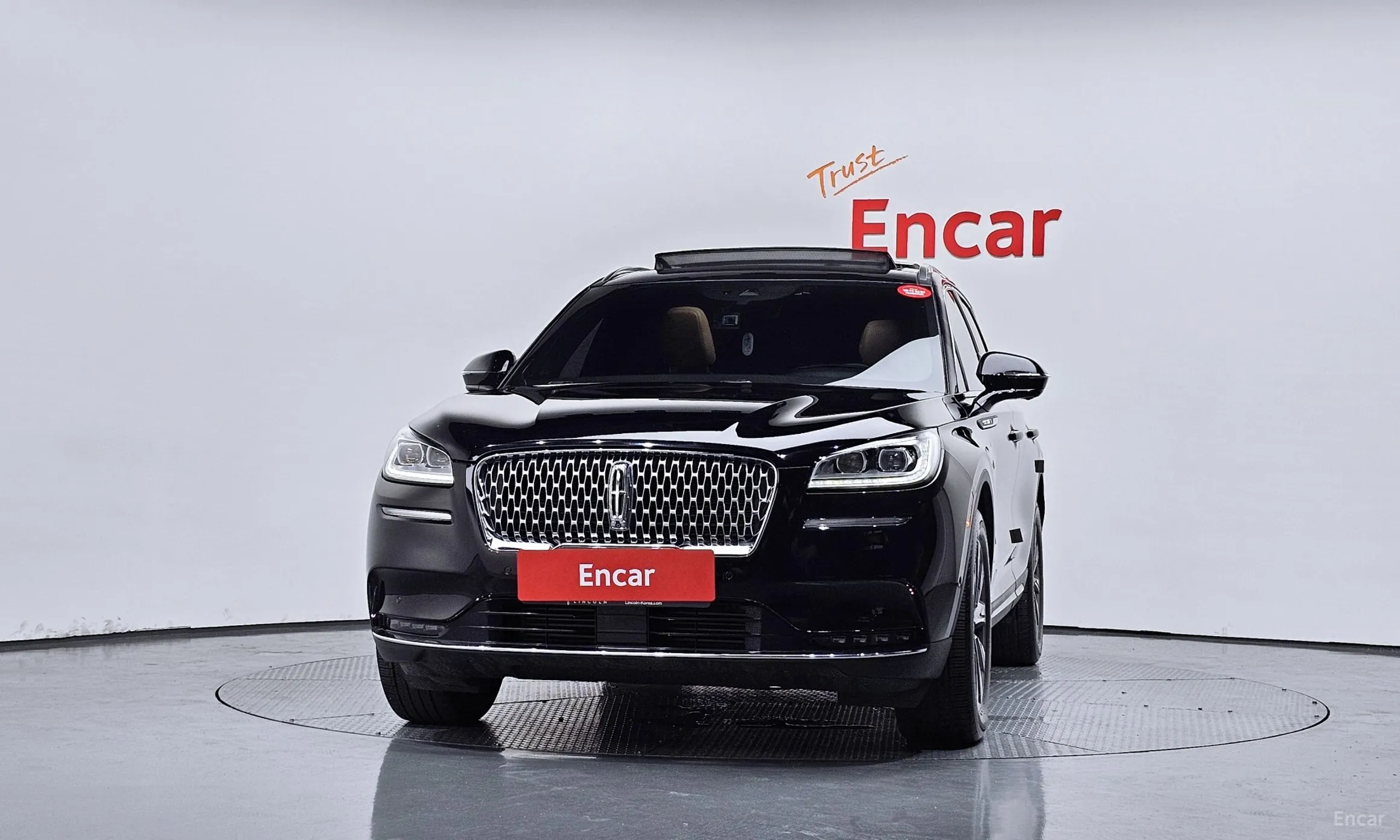 Lincoln Corsair превью 3