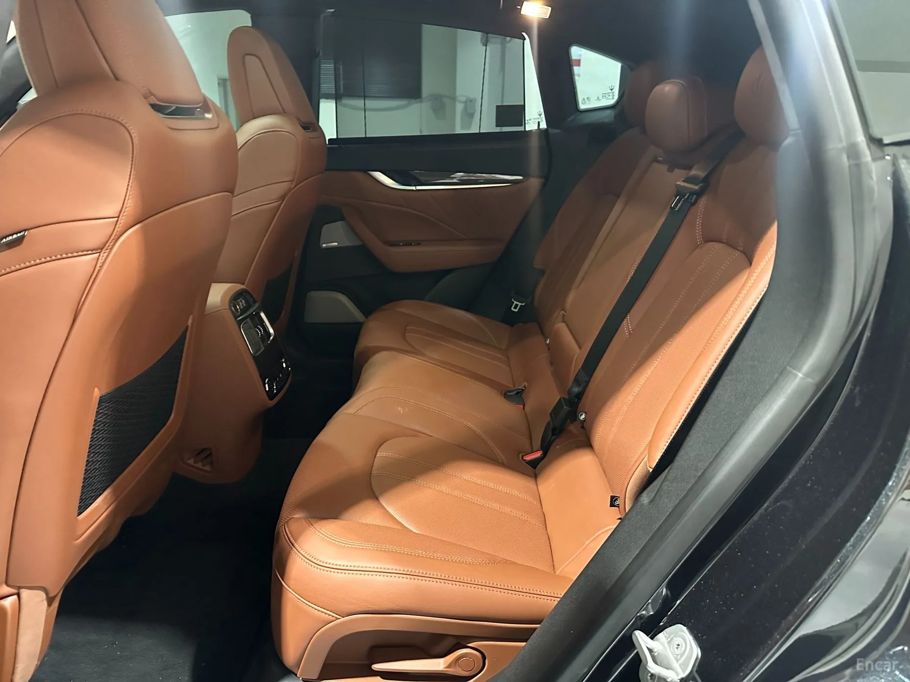 Maserati Levante превью 12