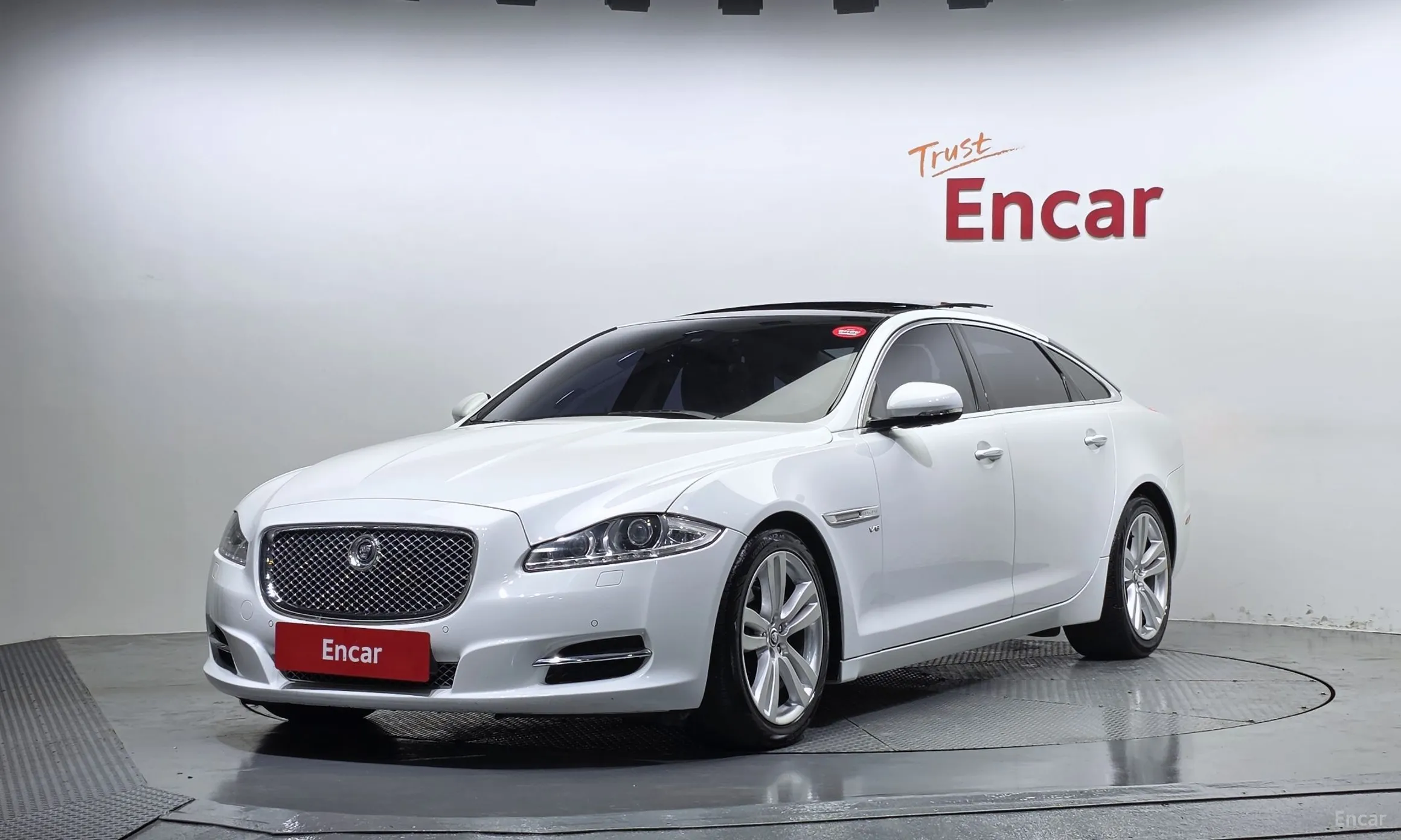 Jaguar All New XJ