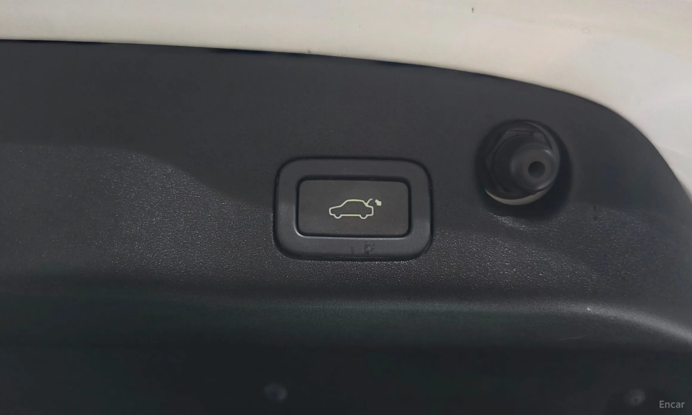 Jaguar All New XJ превью 16