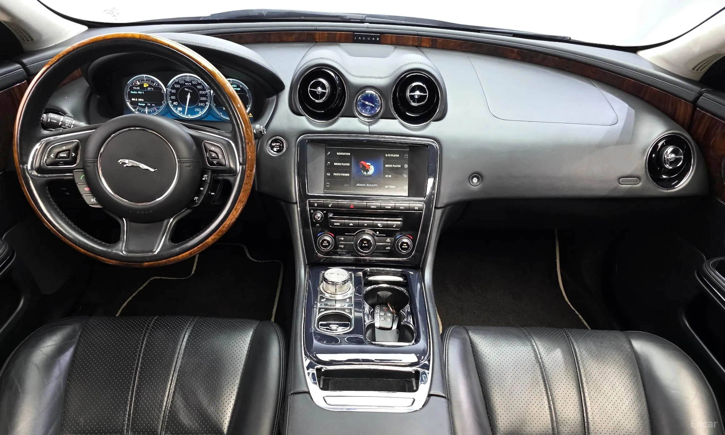 Jaguar All New XJ превью 7