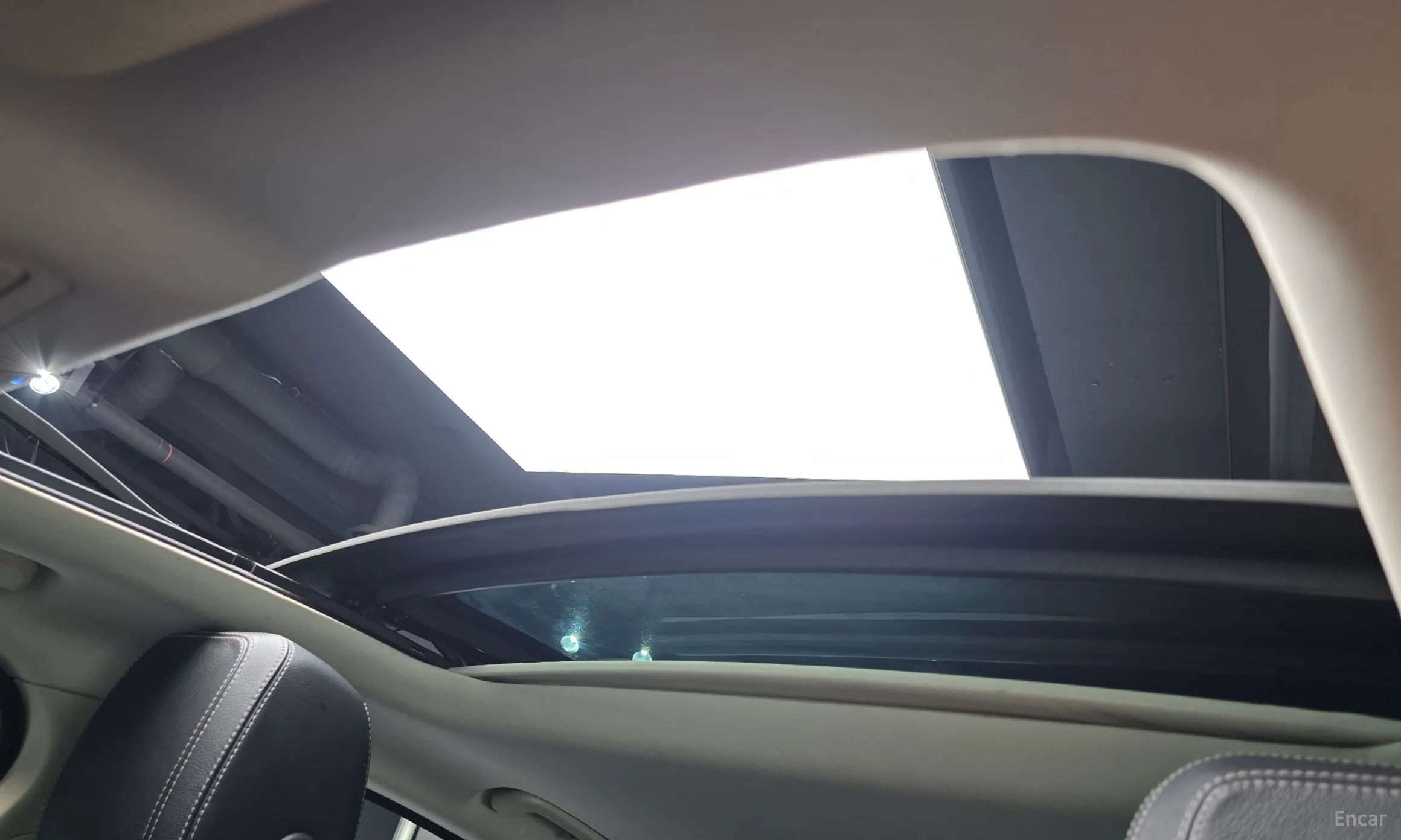 Jaguar XE превью 16