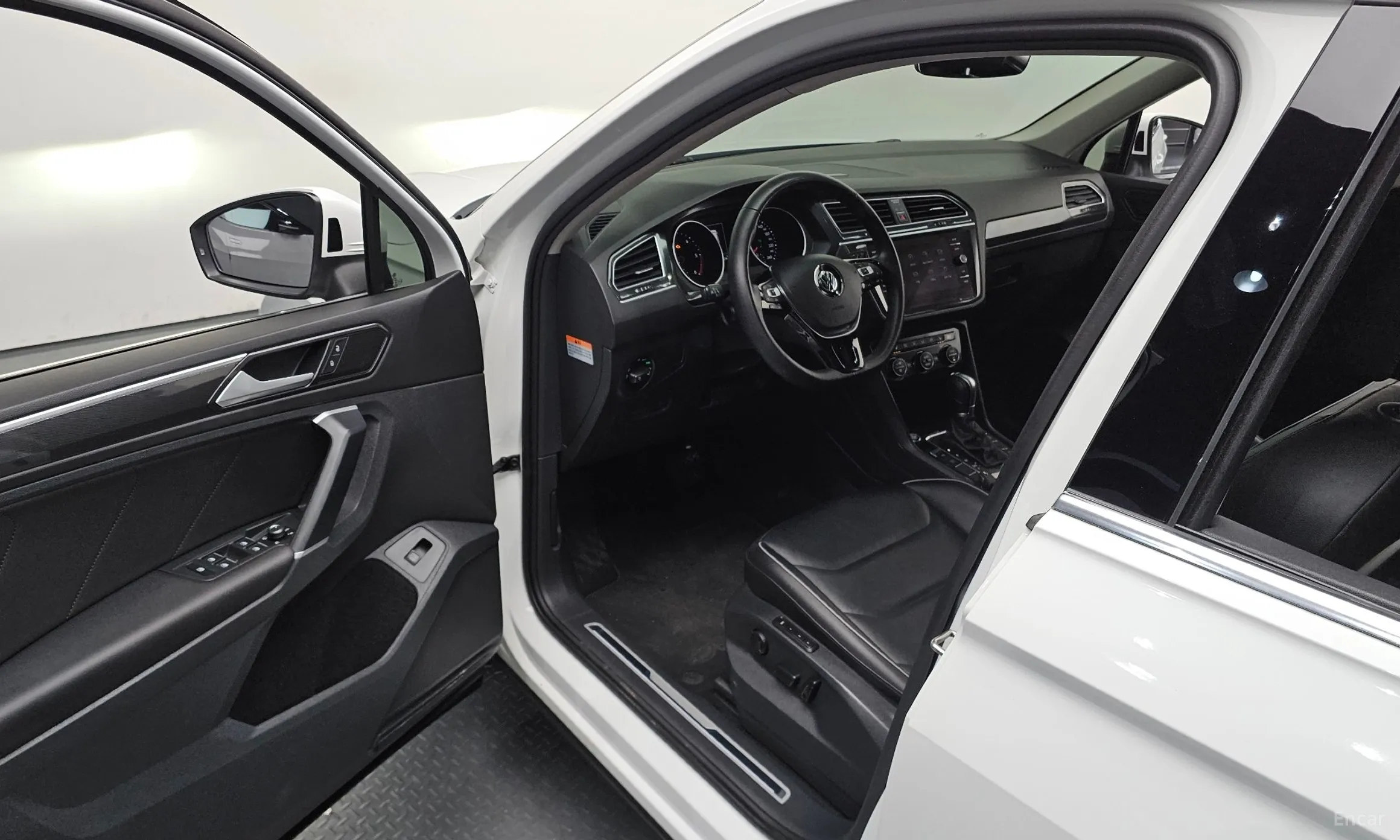 Volkswagen Tiguan 2nd Generation превью 11