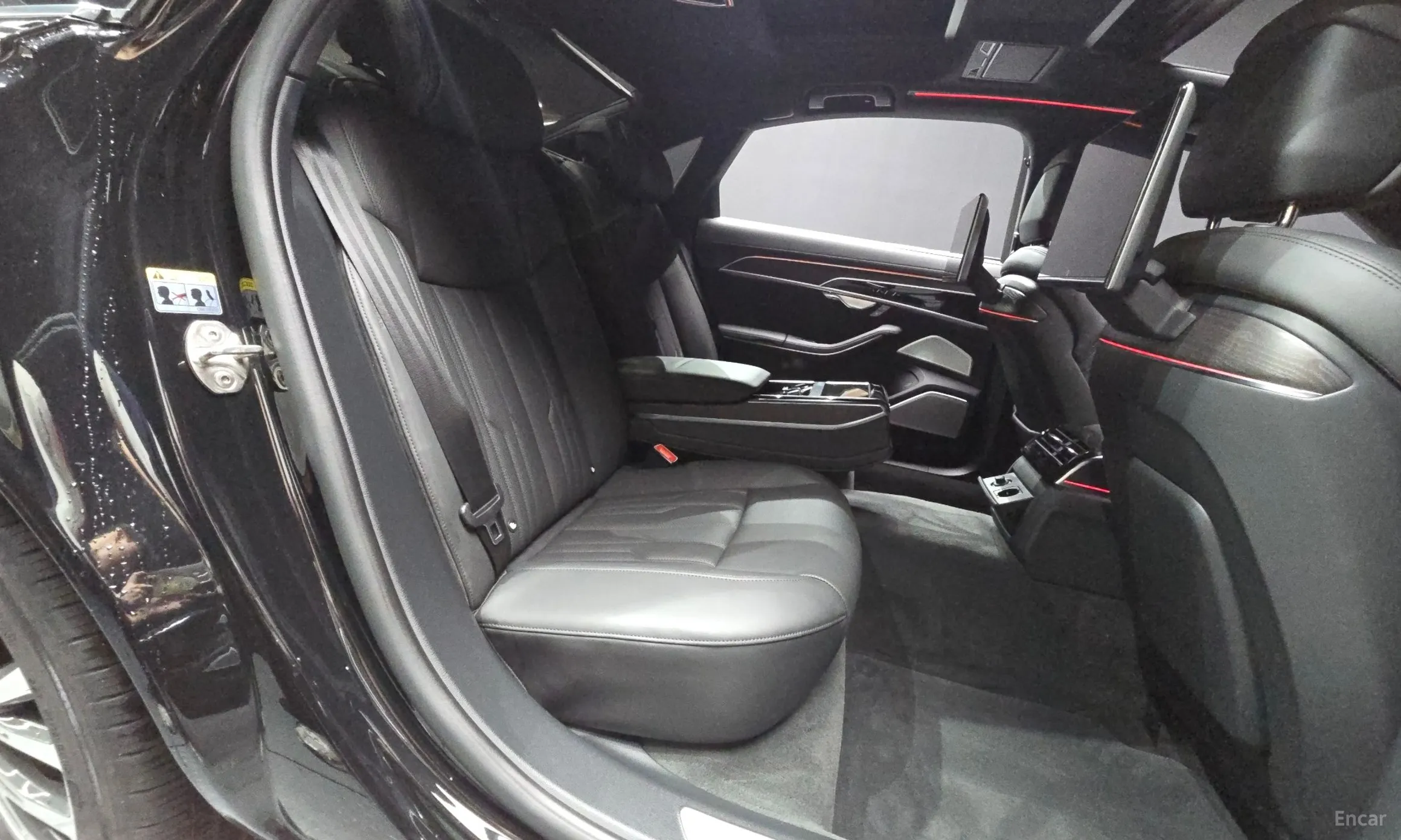 Audi A8 (D5) превью 11