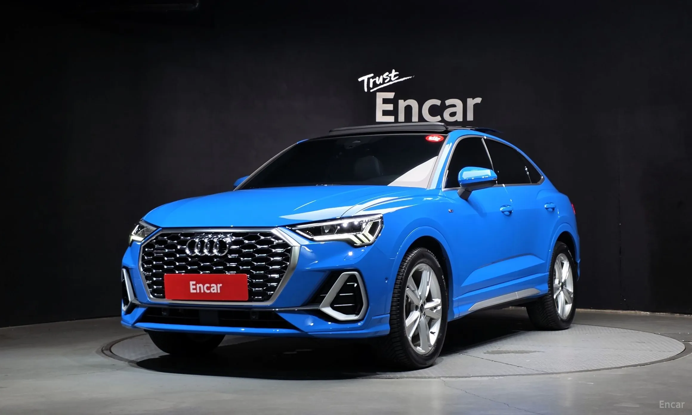 Audi Q3 (F3)