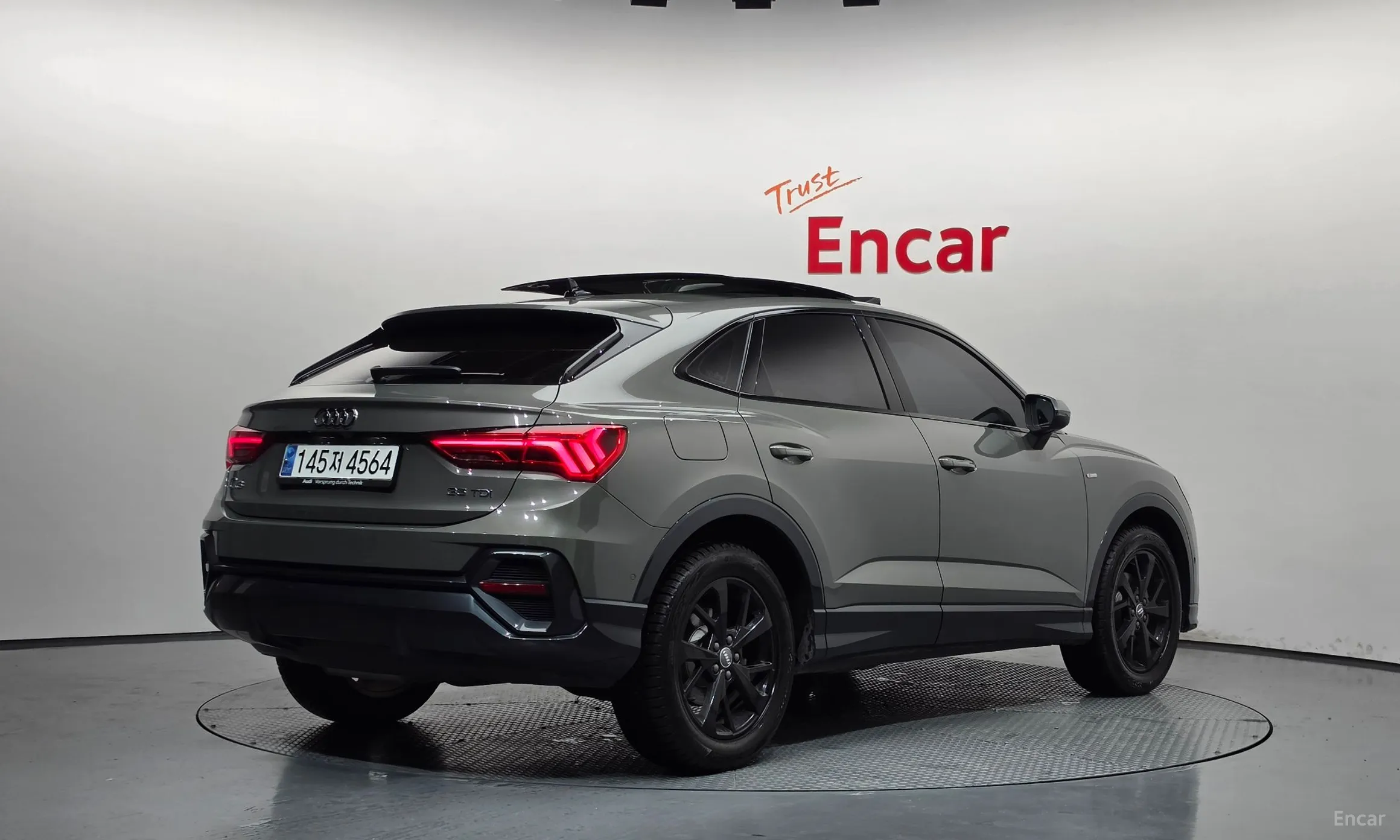 Audi Q3 (F3) превью 2